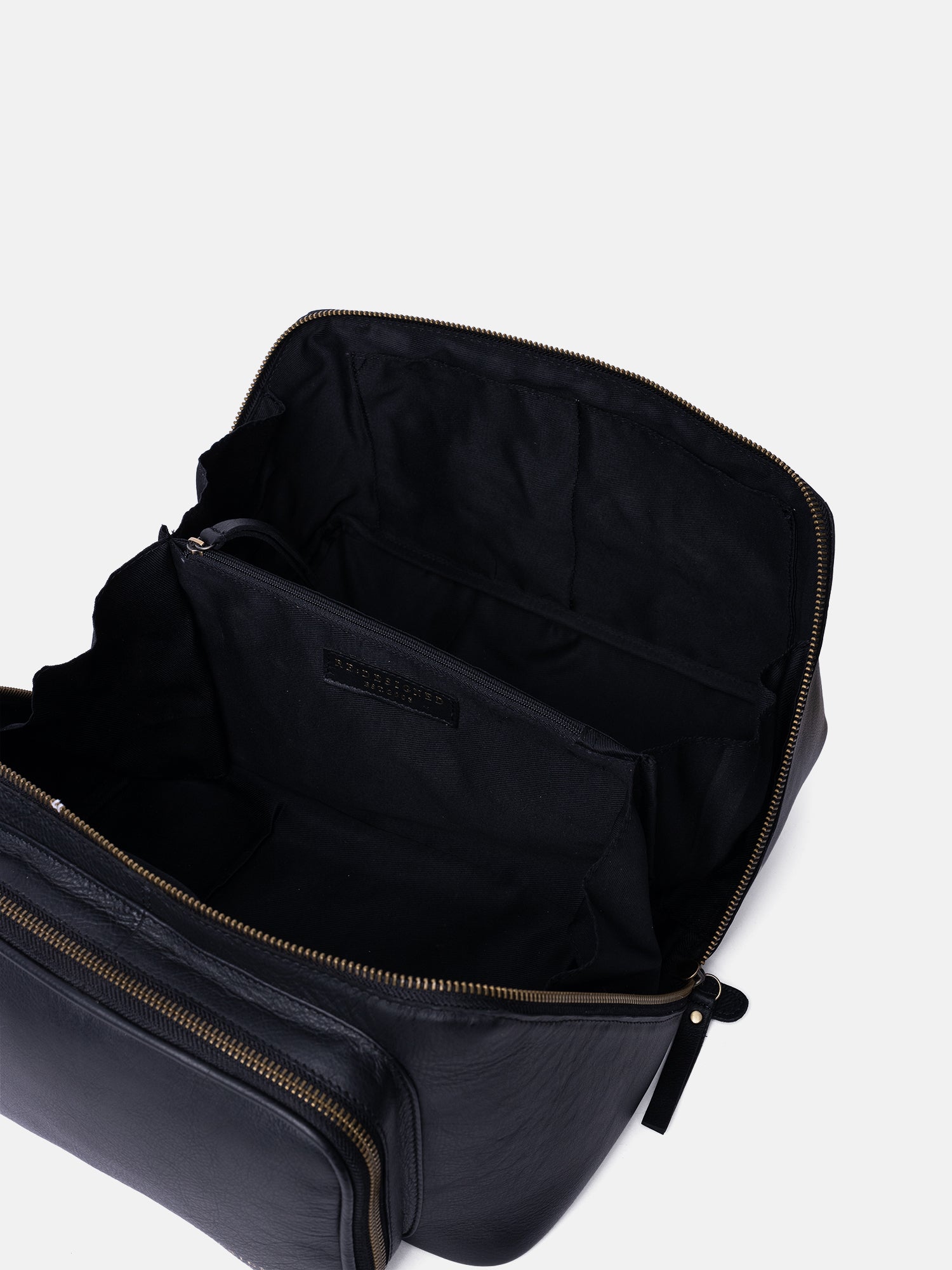 RE:DESIGNED Sally Kulturtasche Schwarz Vollleder