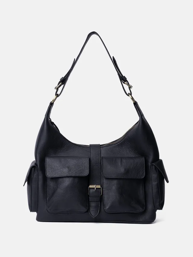 RE:DESIGNED Solvej Large Schultertasche Schwarz Fächer
