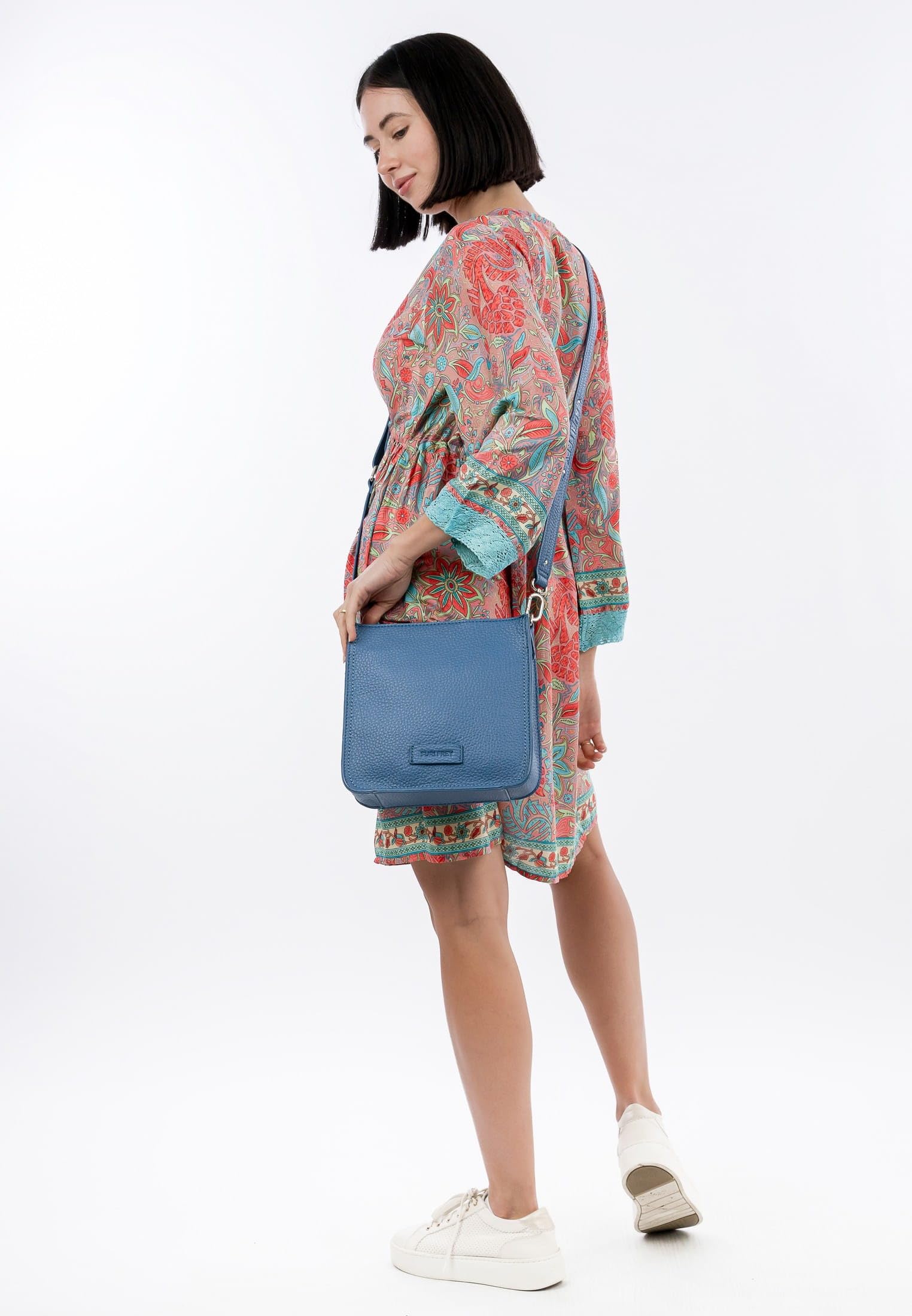 SURI FREY Berly Crossbody Bag Umhängetasche Denim Blau