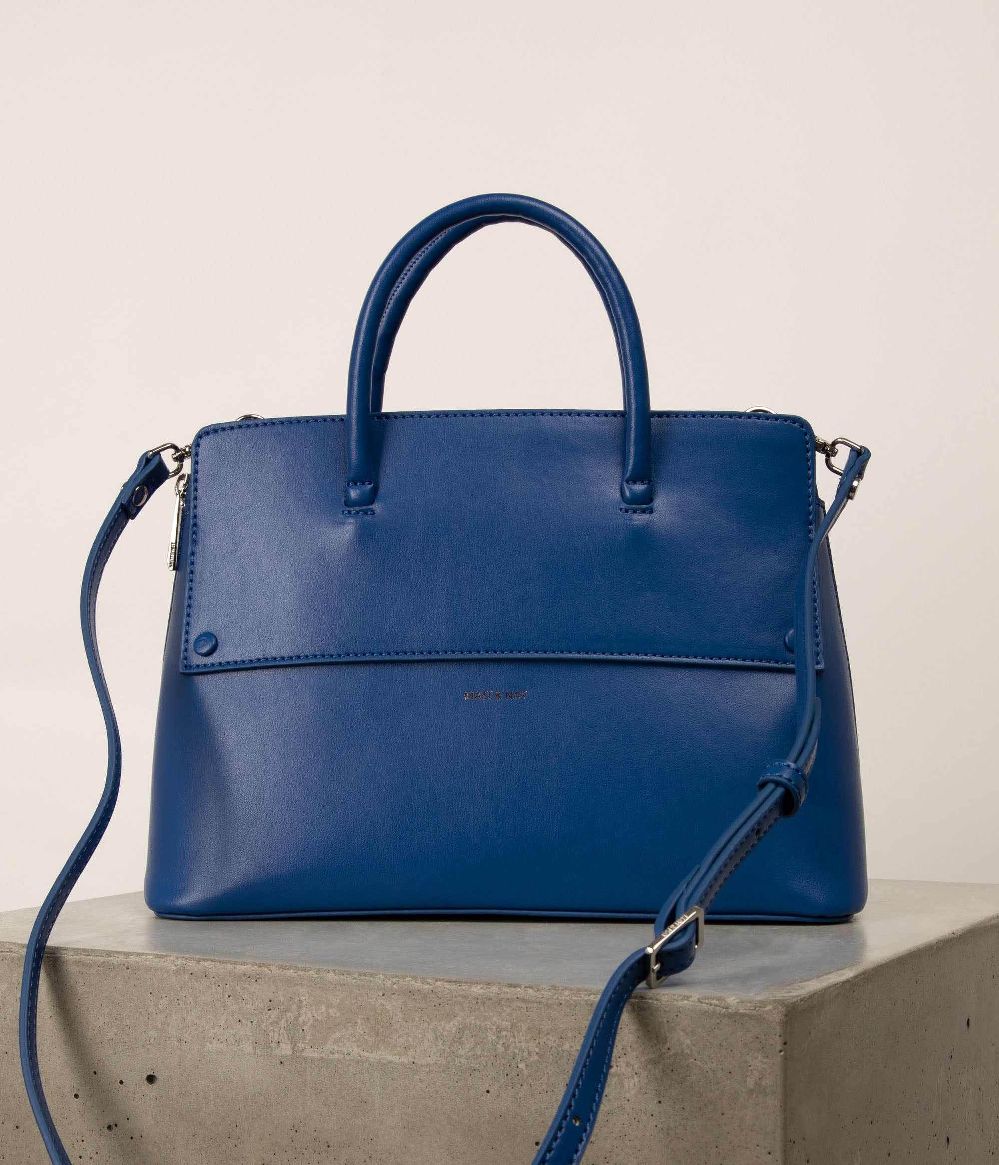 Matt & Nat Silva Uppeal Satchel schwarz Apfelleder