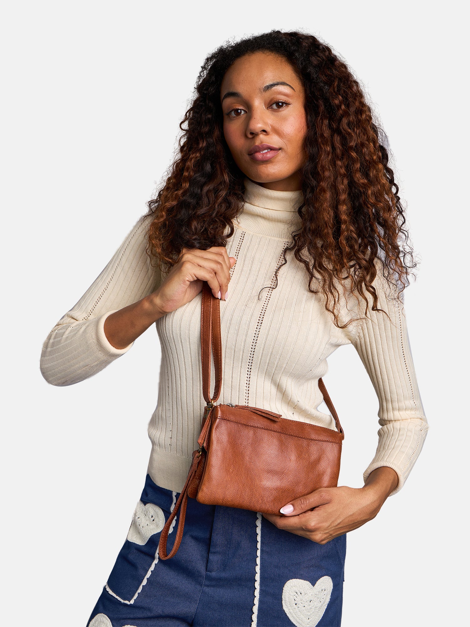 RE:DESIGNED Ola Clutch Walnut Vollleder