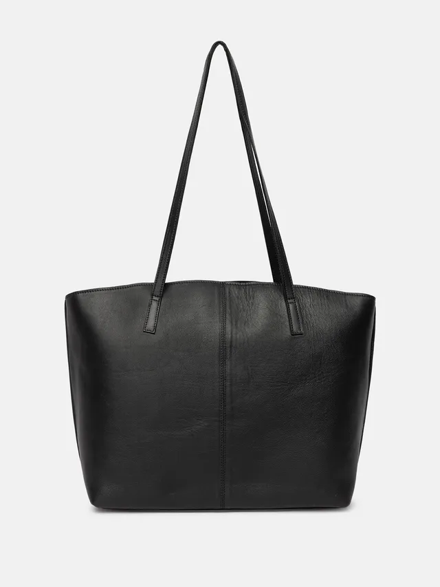 RE:DESIGNED Malou Small Shopper Schwarz Vollleder
