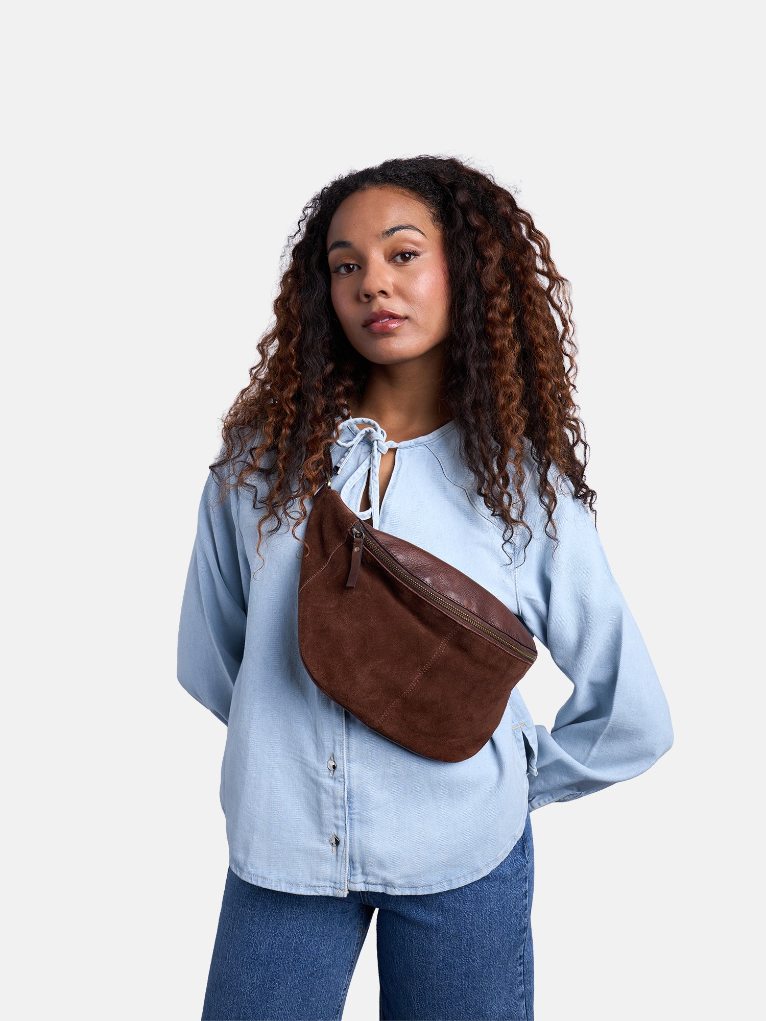 RE:DESIGNED Selma 6689 Bauchtasche Woodsmoke Vollleder