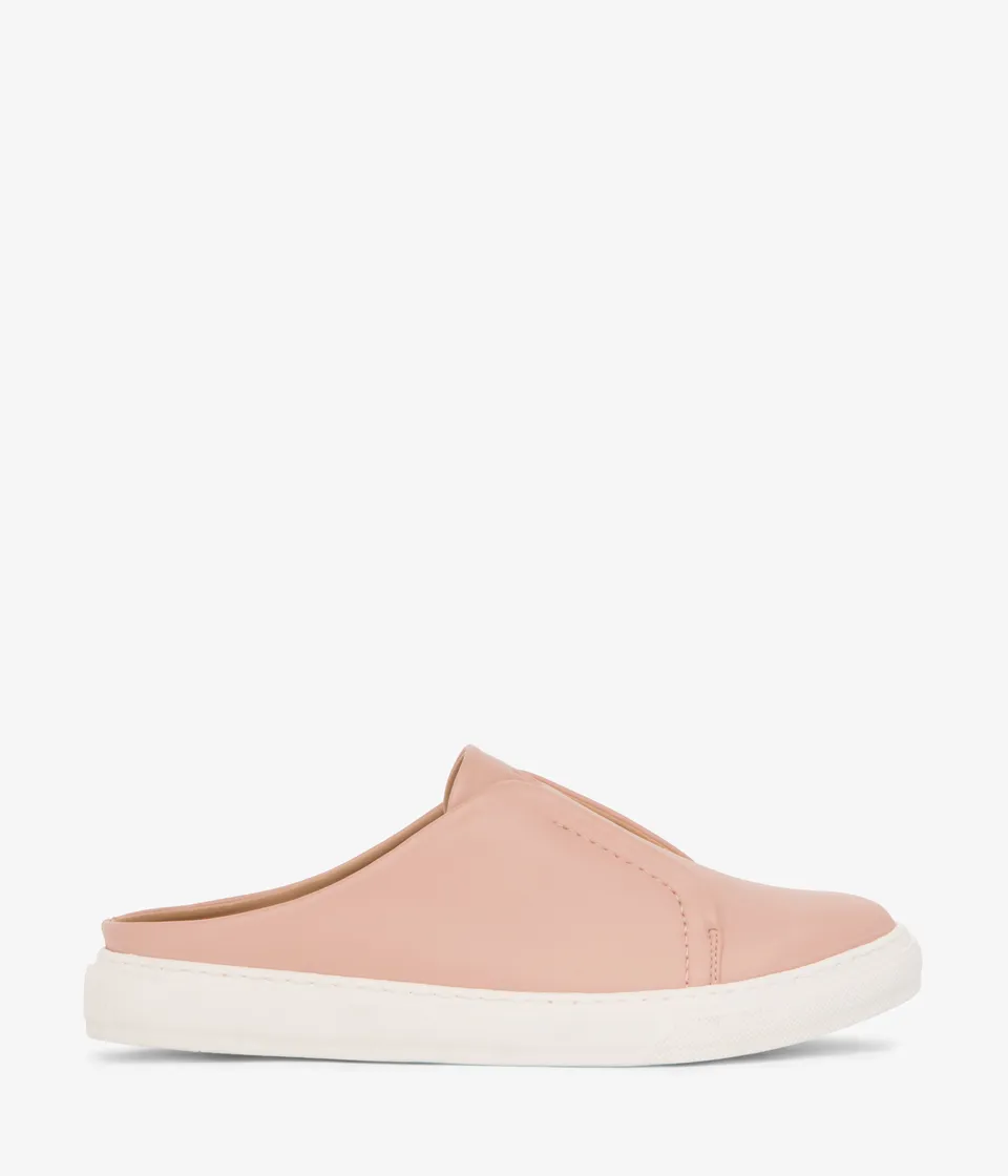 Matt & Nat Elma Slip-On Schwarz vegan Gr. 38
