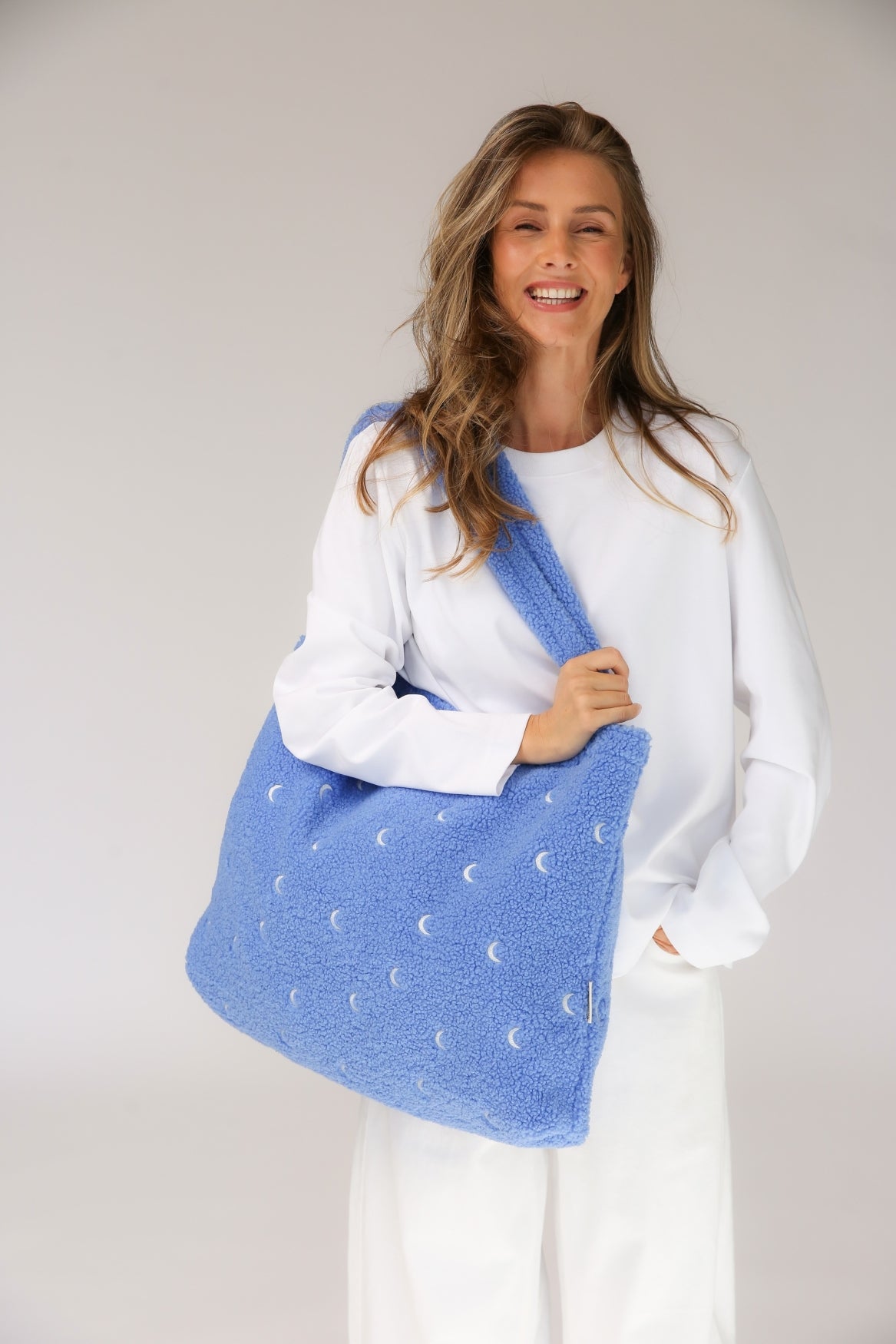 Studio Noos Teddy Mom Bag Hellblau Mond Shopper