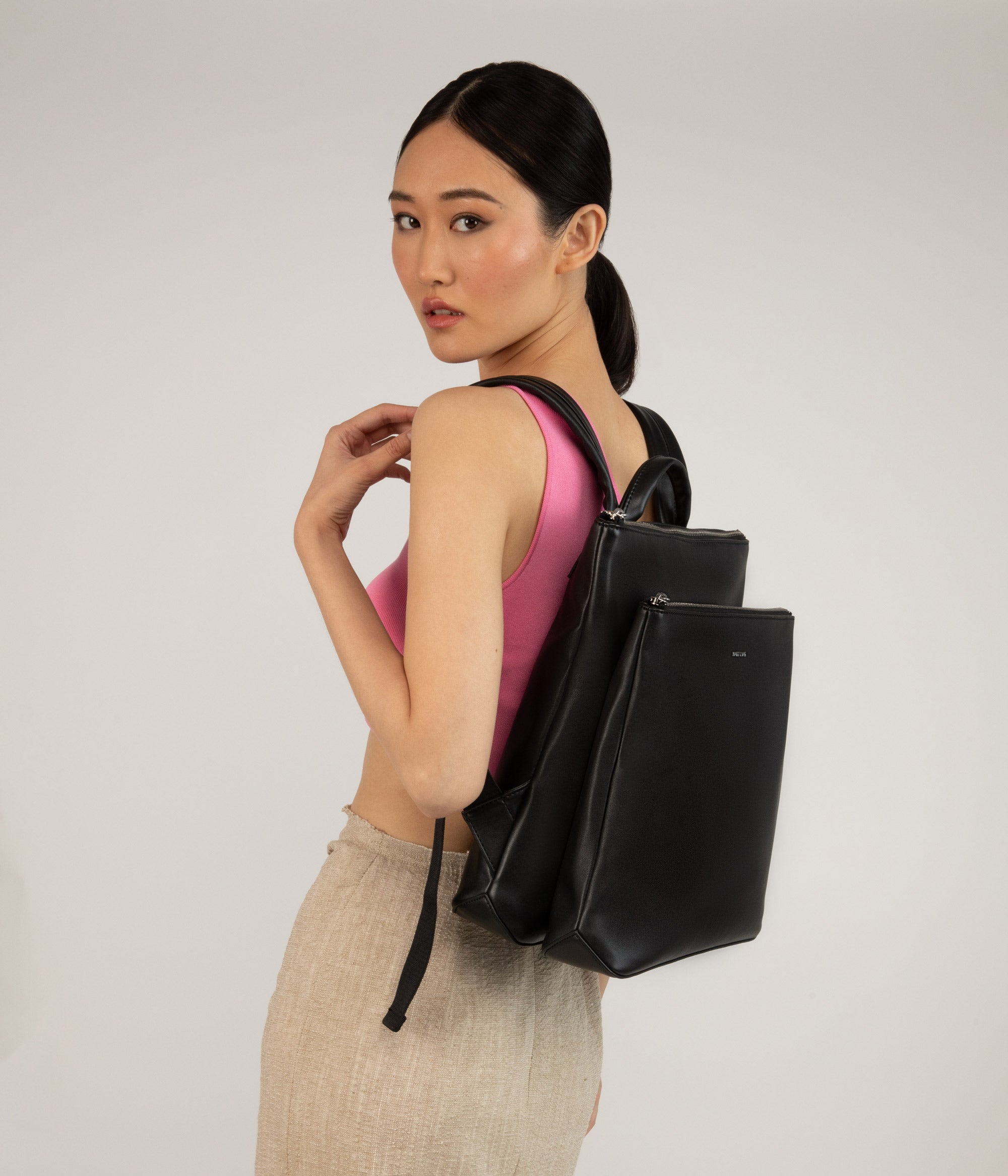 Matt & Nat Sol Nara Rucksack Schwarz Laptop 13" vegan