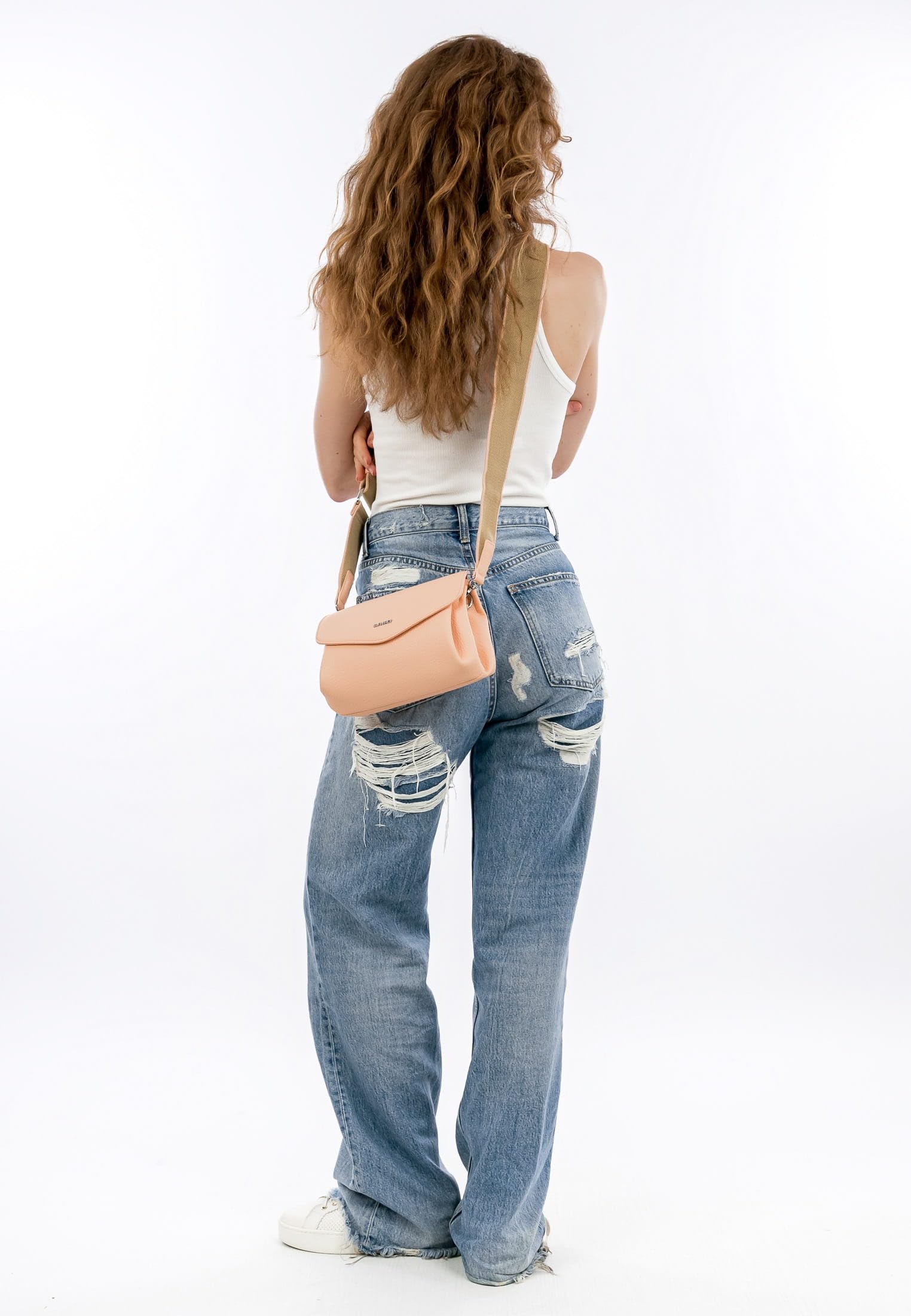 SURI FREY Hanny Crossbody Bag Umhängetasche Apricot