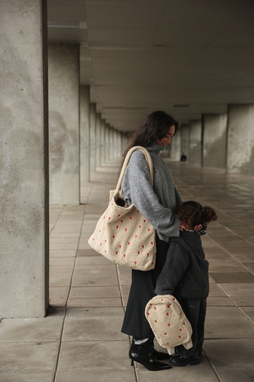 Studio Noos Teddy Mom Bag Wickeltasche Ecru Hearts