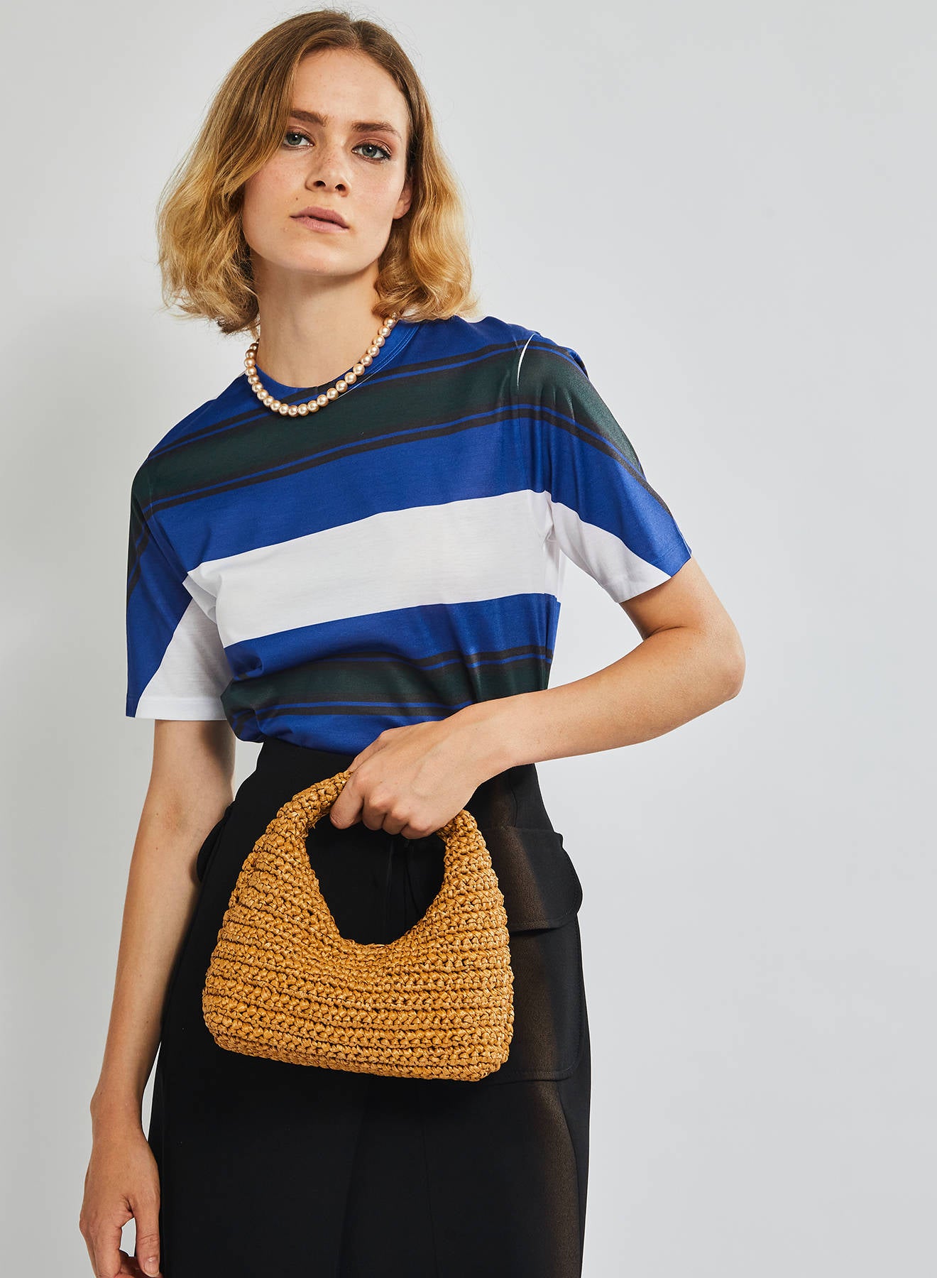 Maria la Rosa Nana Solid Hobo Tasche Rot Raffia