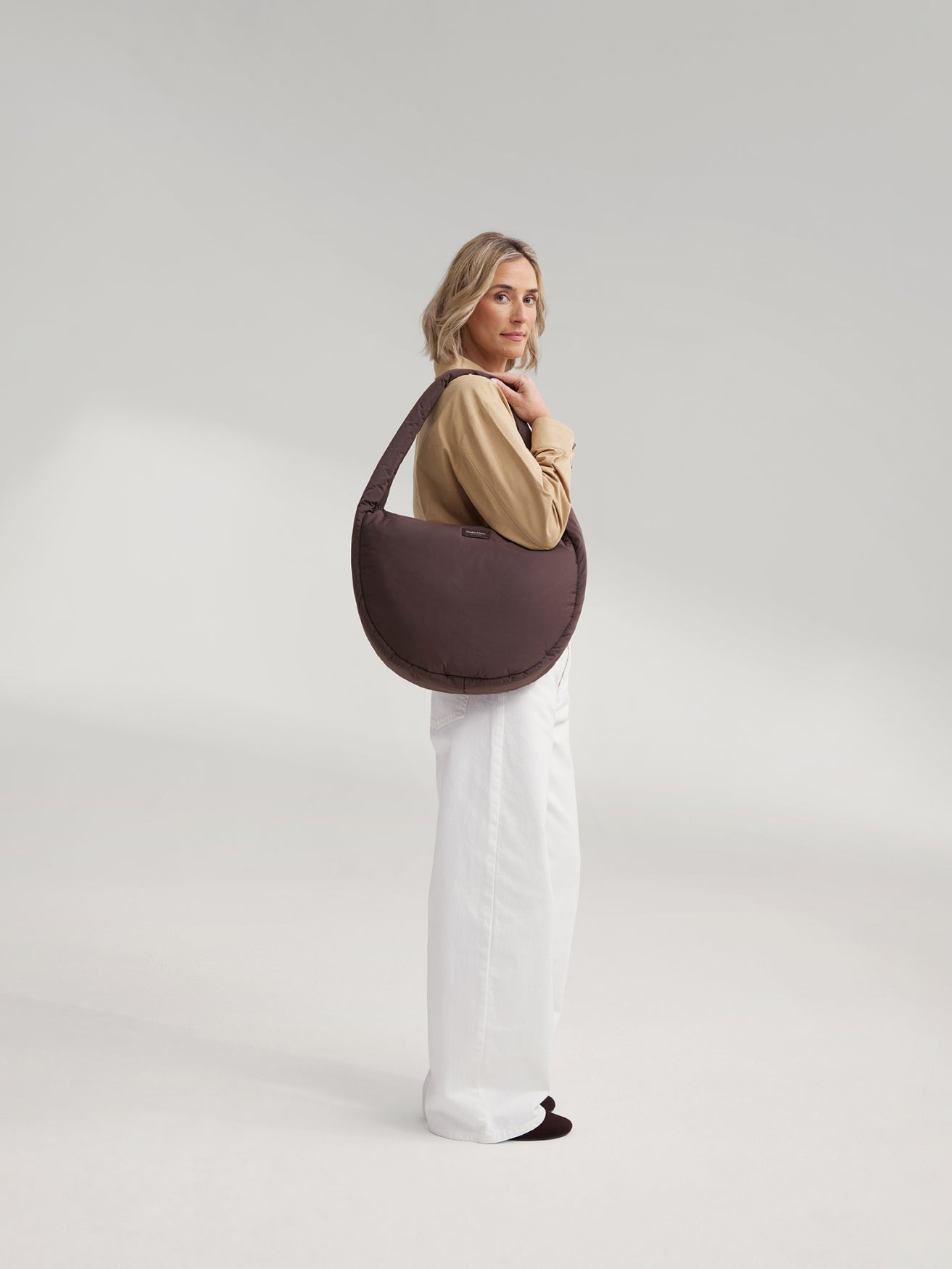 Studio Noos Puffy Cross Body Bag Umhängetasche Braun