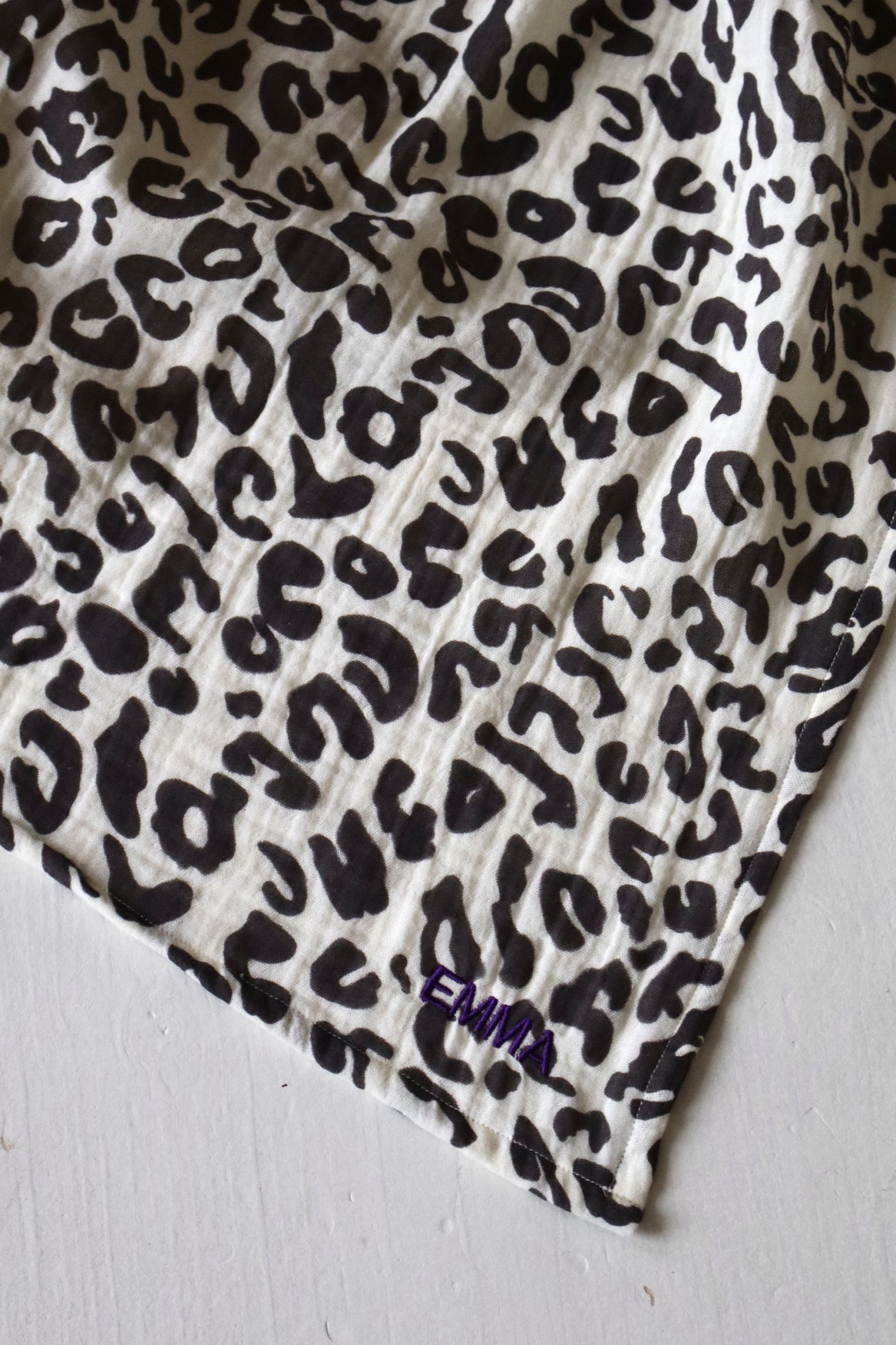 Studio Noos Swaddle Print Medium Mulltuch Holy Cow
