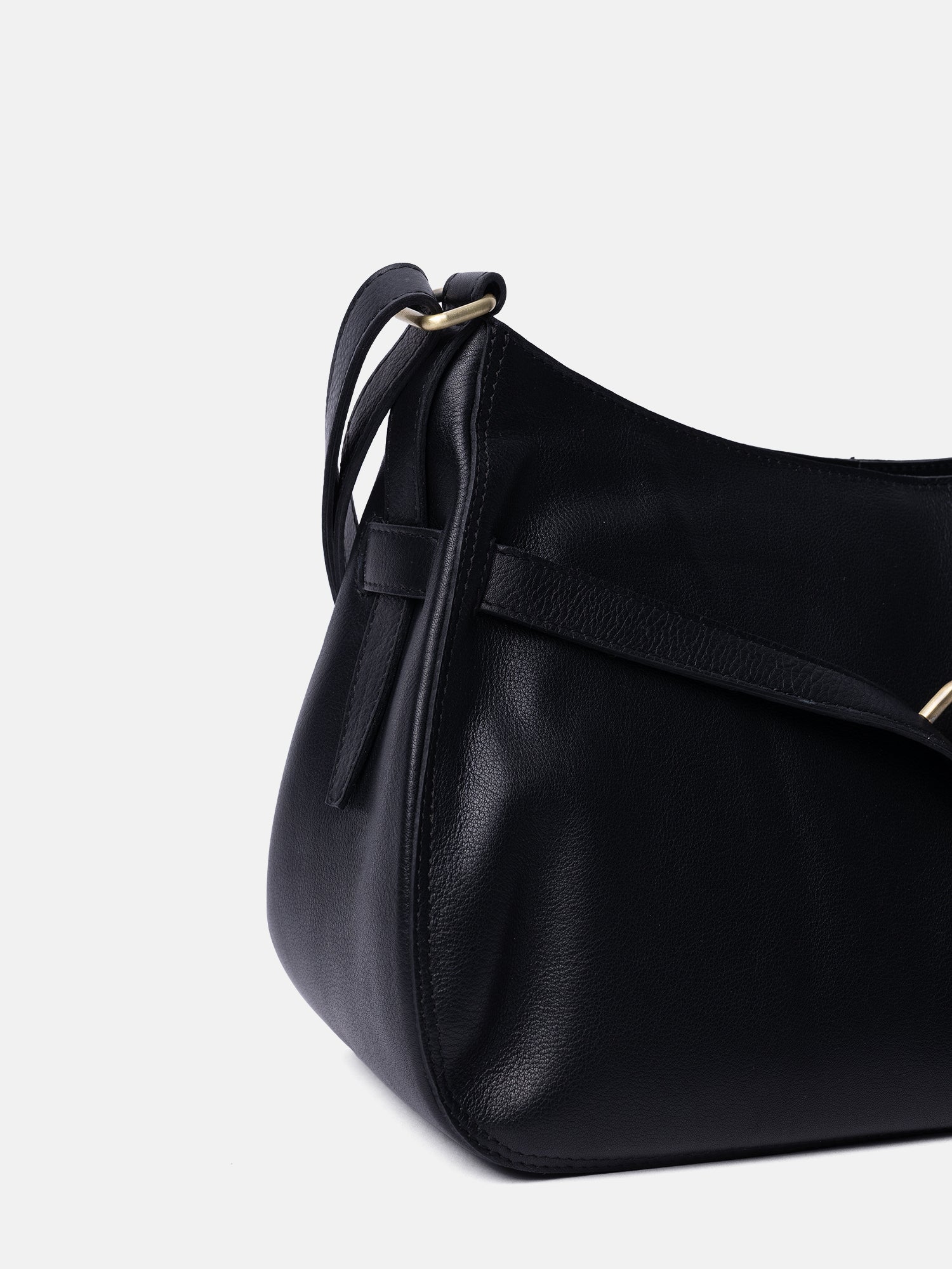 RE:DESIGNED Sif Big Umhängetasche Schwarz Grain