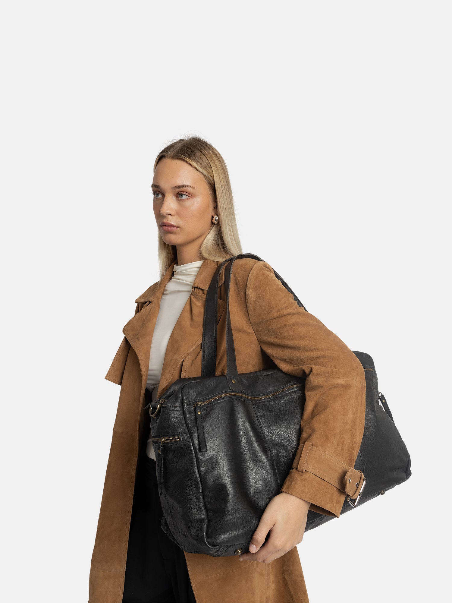 RE:DESIGNED Signe Urban 4959 Weekender Schwarz Vollleder