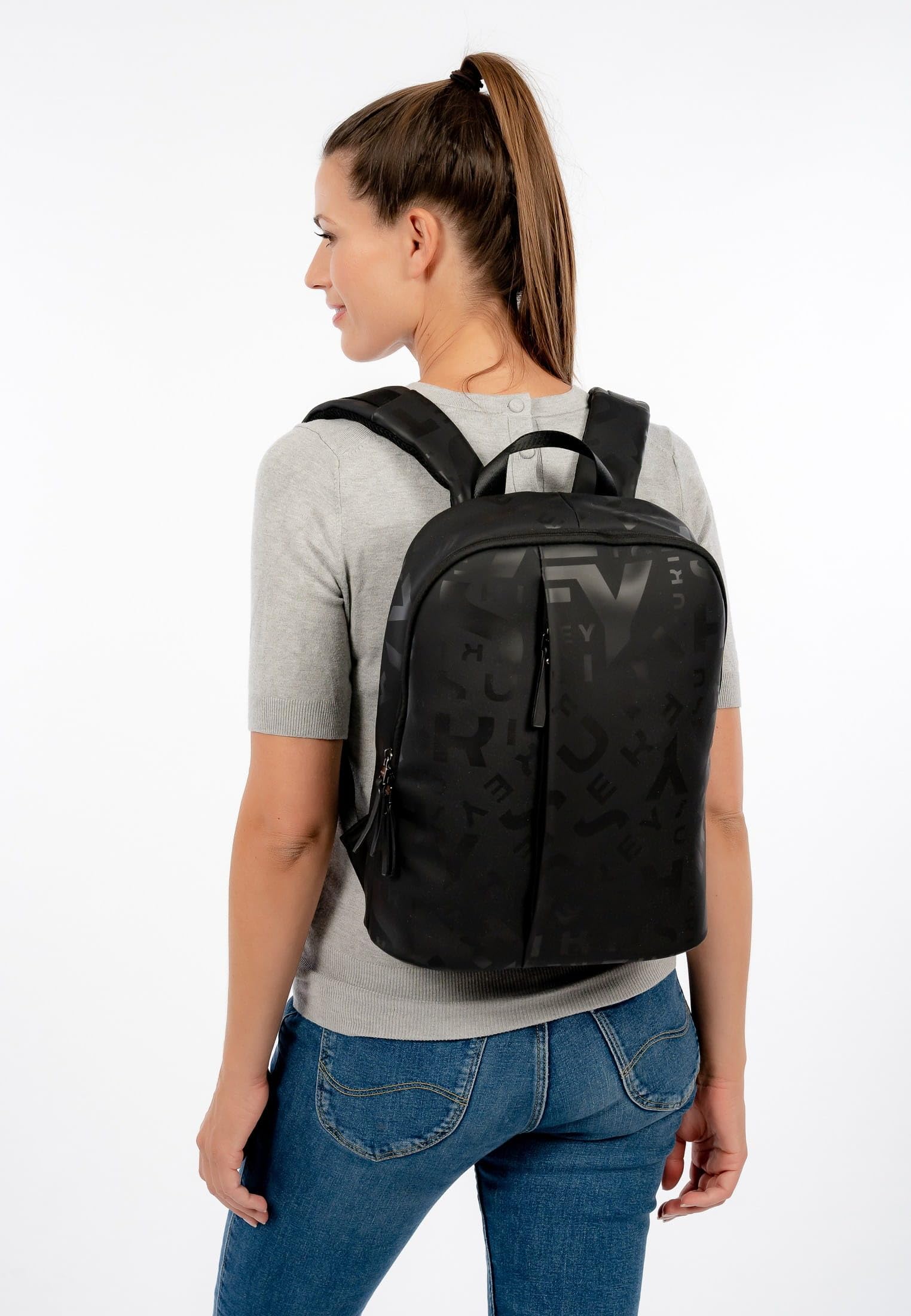 SURI FREY Suri Sports Ivy Rucksack Schwarz A4