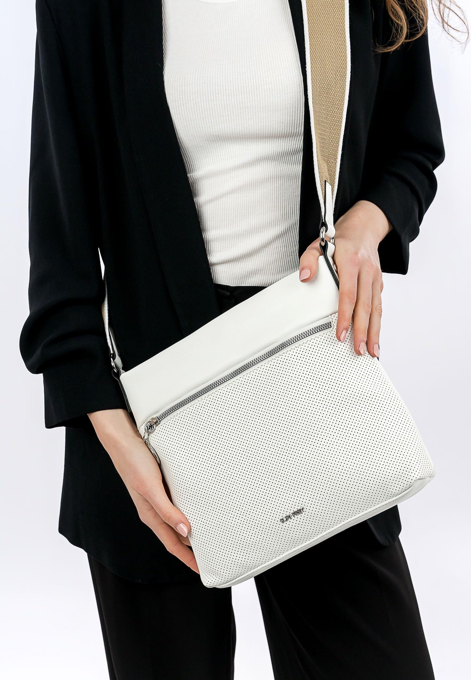 SURI FREY Patsy Crossover Bag Umhängetasche White Perforation
