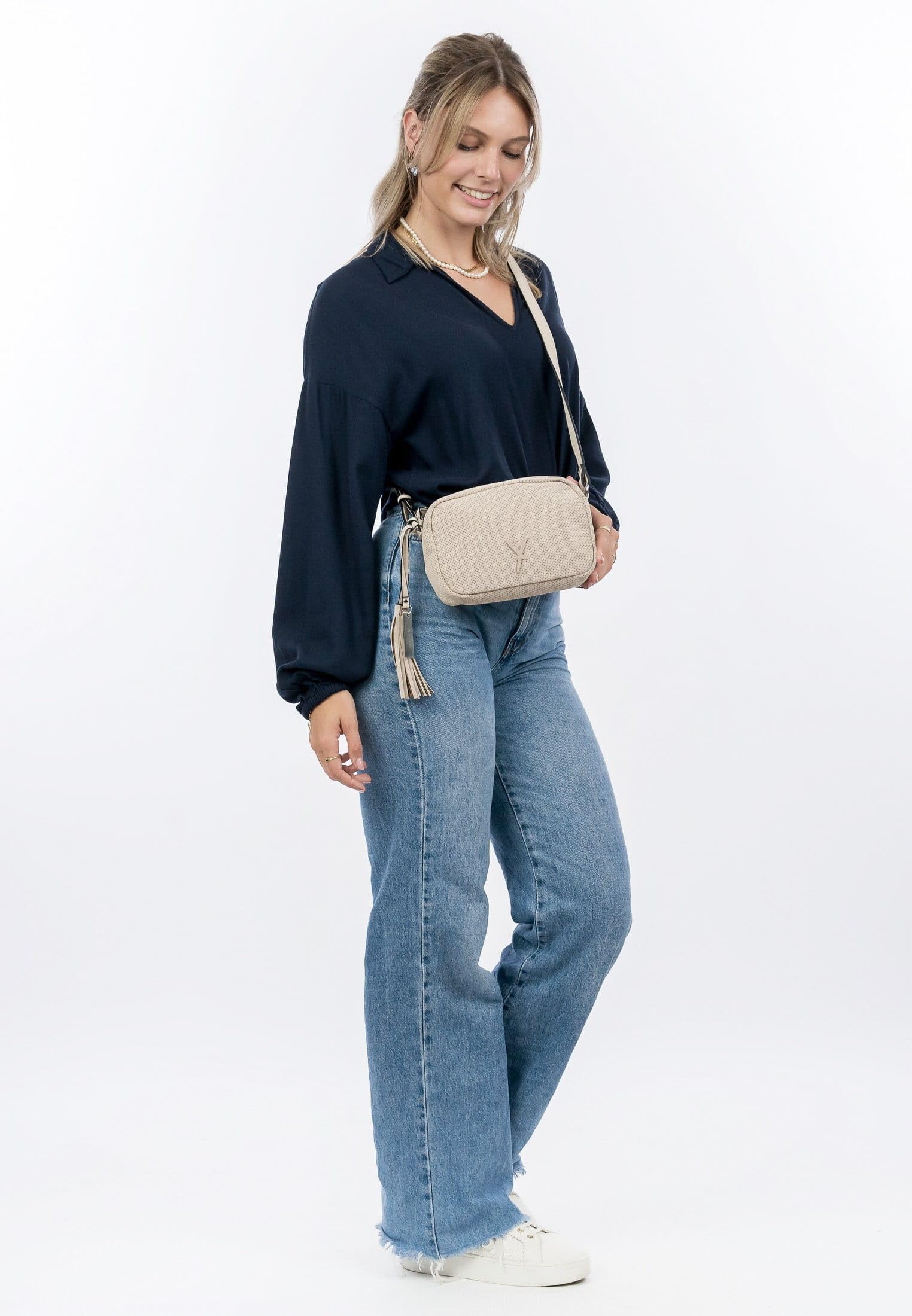 SURI FREY SFY Romy Umhängetasche Cream Zipper