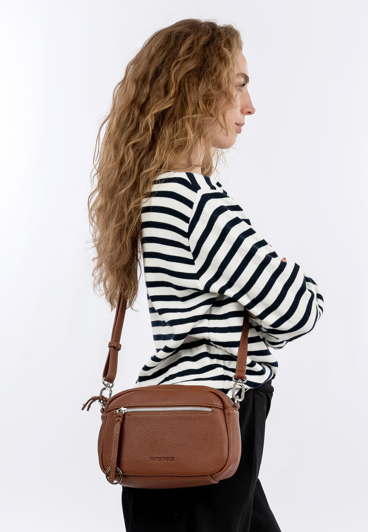 SURI FREY Debby Crossover Bag Umhängetasche Cognac