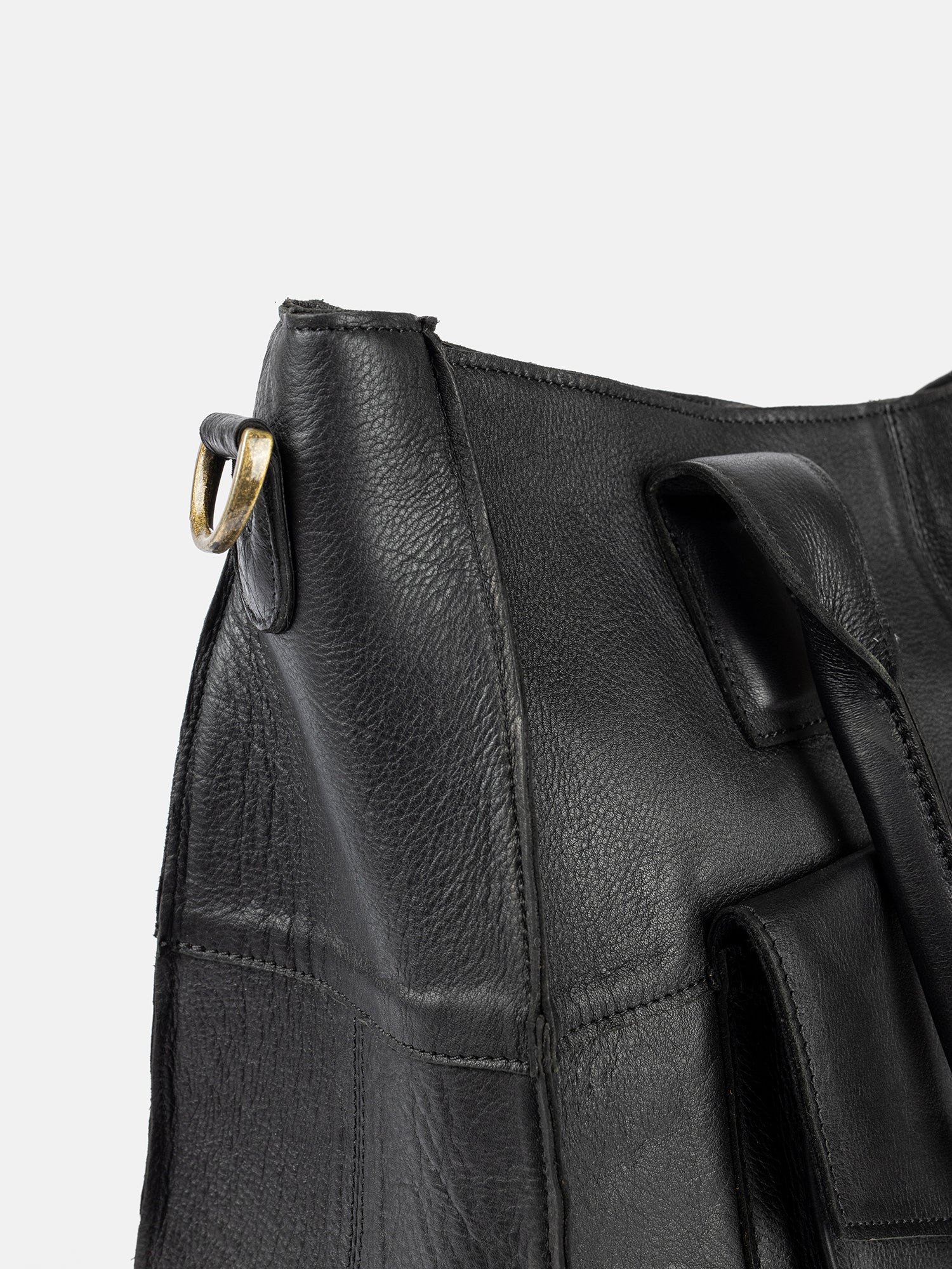 RE:DESIGNED Otilia Urban Schultertasche Schwarz Vollleder