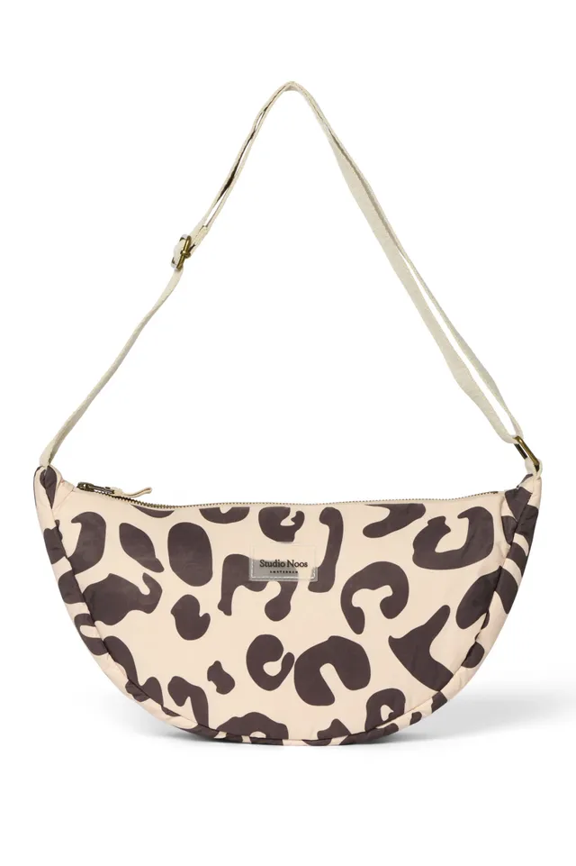 Studio Noos Puffy Adult Fanny Pack Bauchtasche Holy Cow schwarz