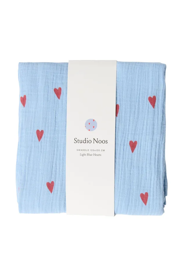 Studio Noos Swaddle Print Large Spucktuch Hellblau Herzen