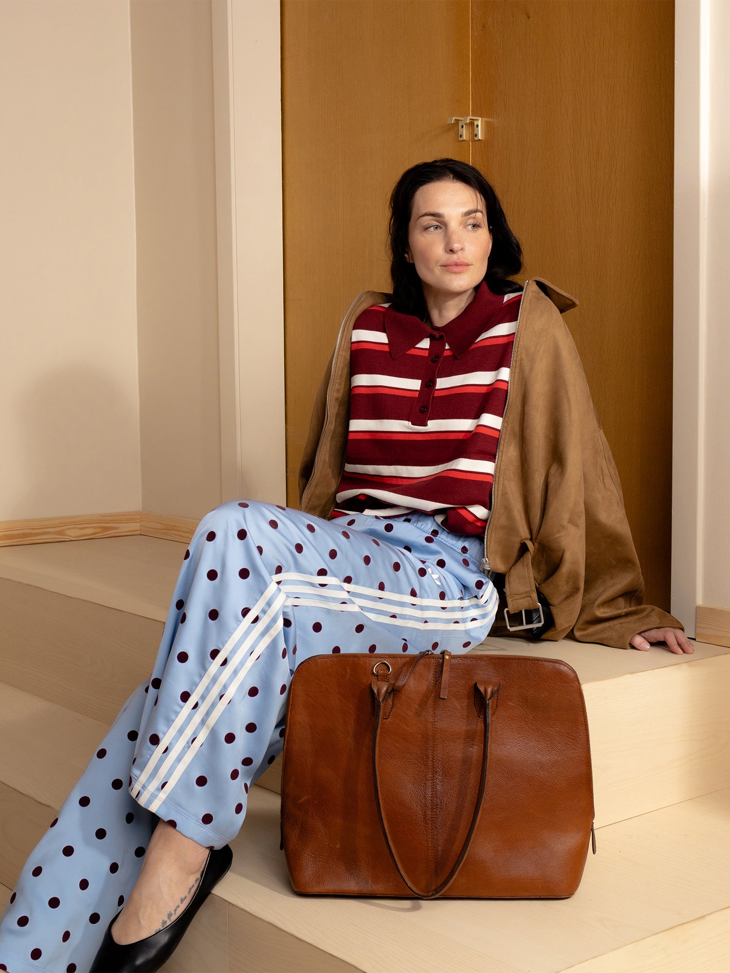 RE:DESIGNED Silje Big Schultertasche Walnut Rindsleder
