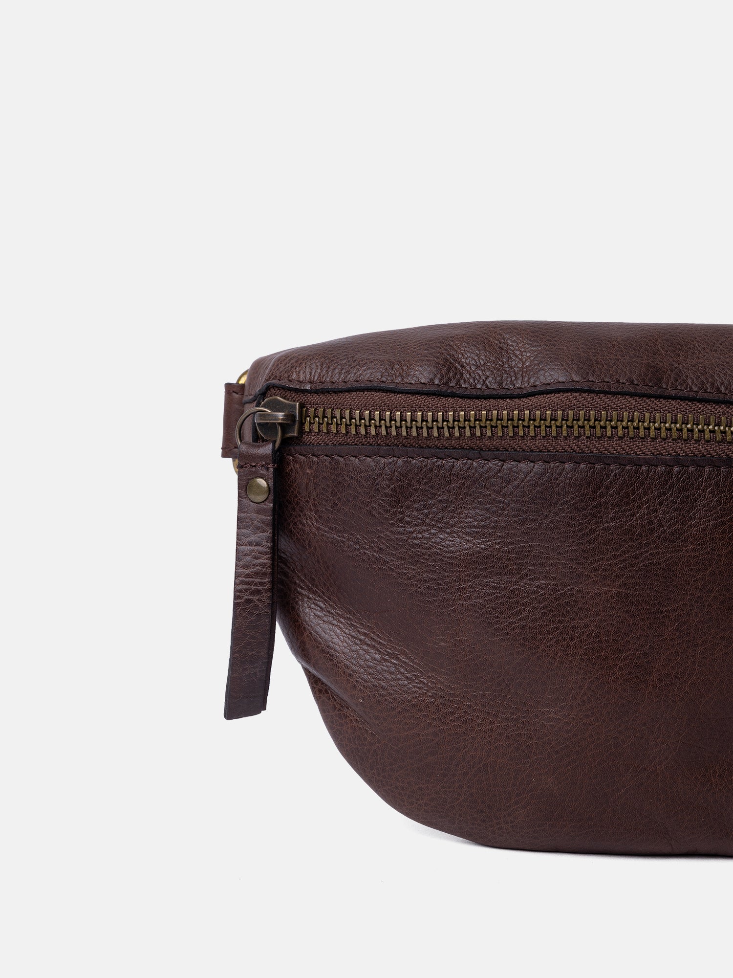RE:DESIGNED Gisela 6239 Bauchtasche Woodsmoke Leder