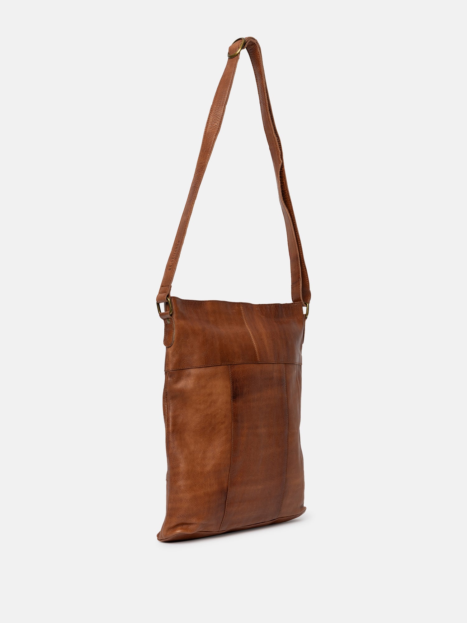 RE:DESIGNED Storslet Urban 4962 Umhängetasche Walnut Leder