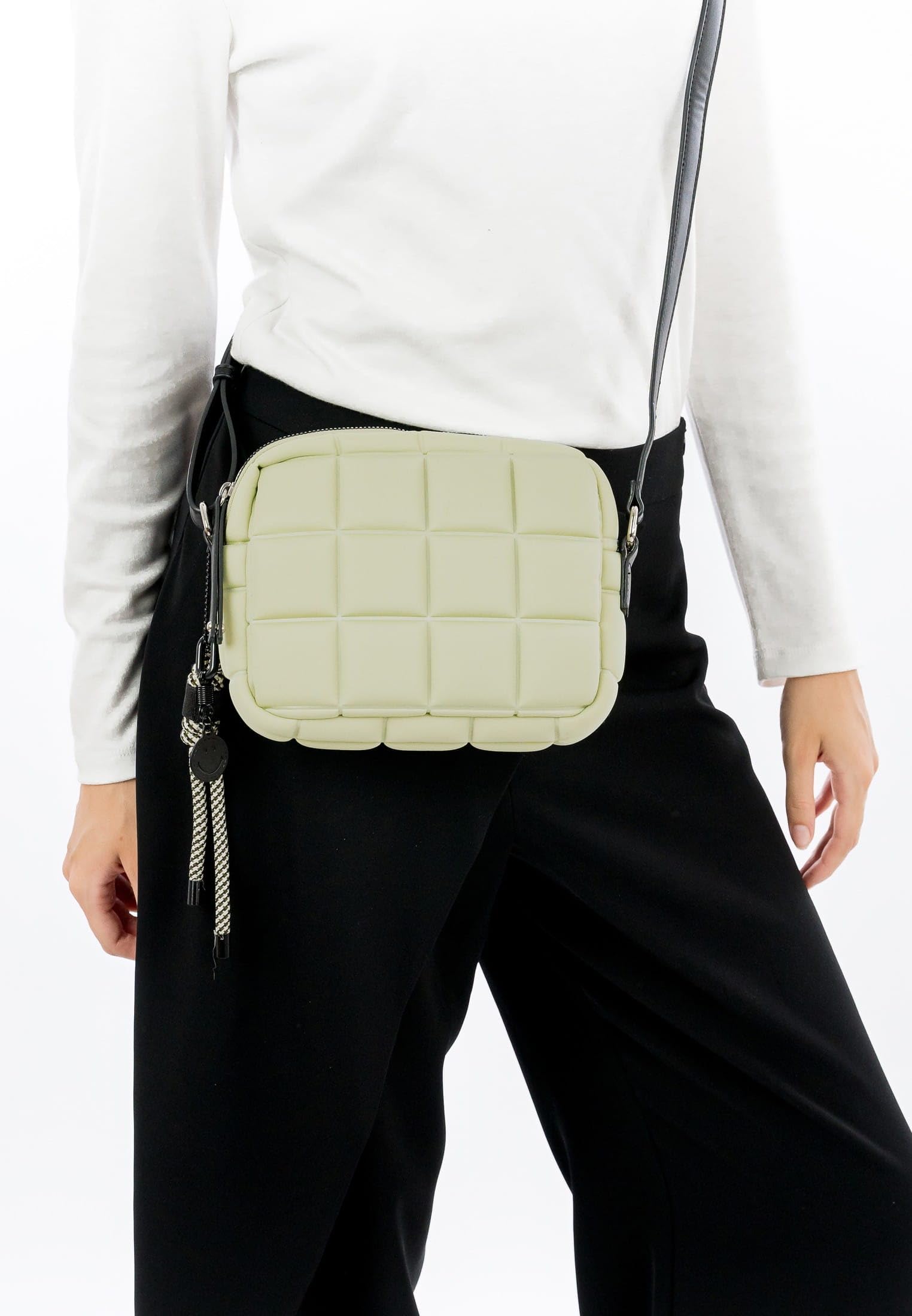 SURI FREY Jancy Crossbody Pistachio gesteppt