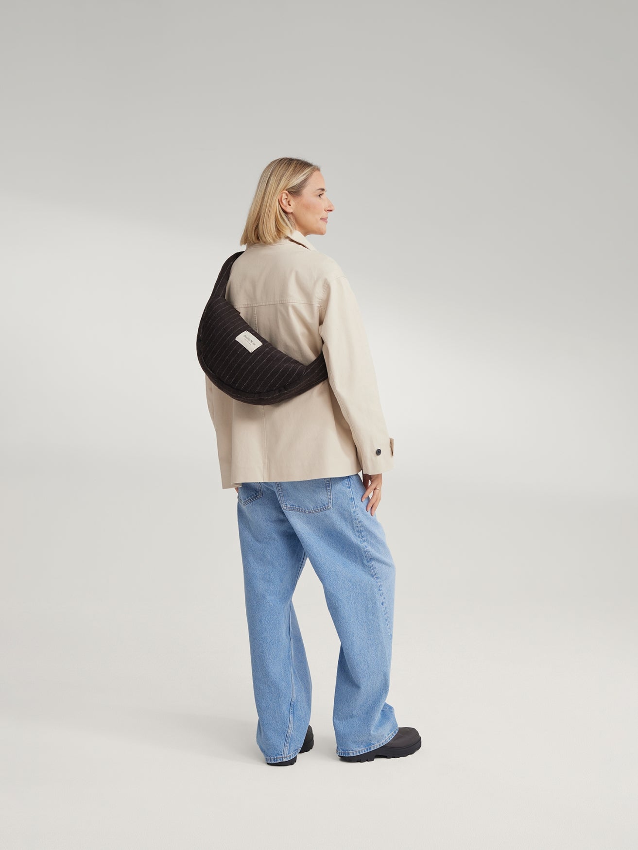 Studio Noos Chalkstripe Mini-Umhängetasche Braun