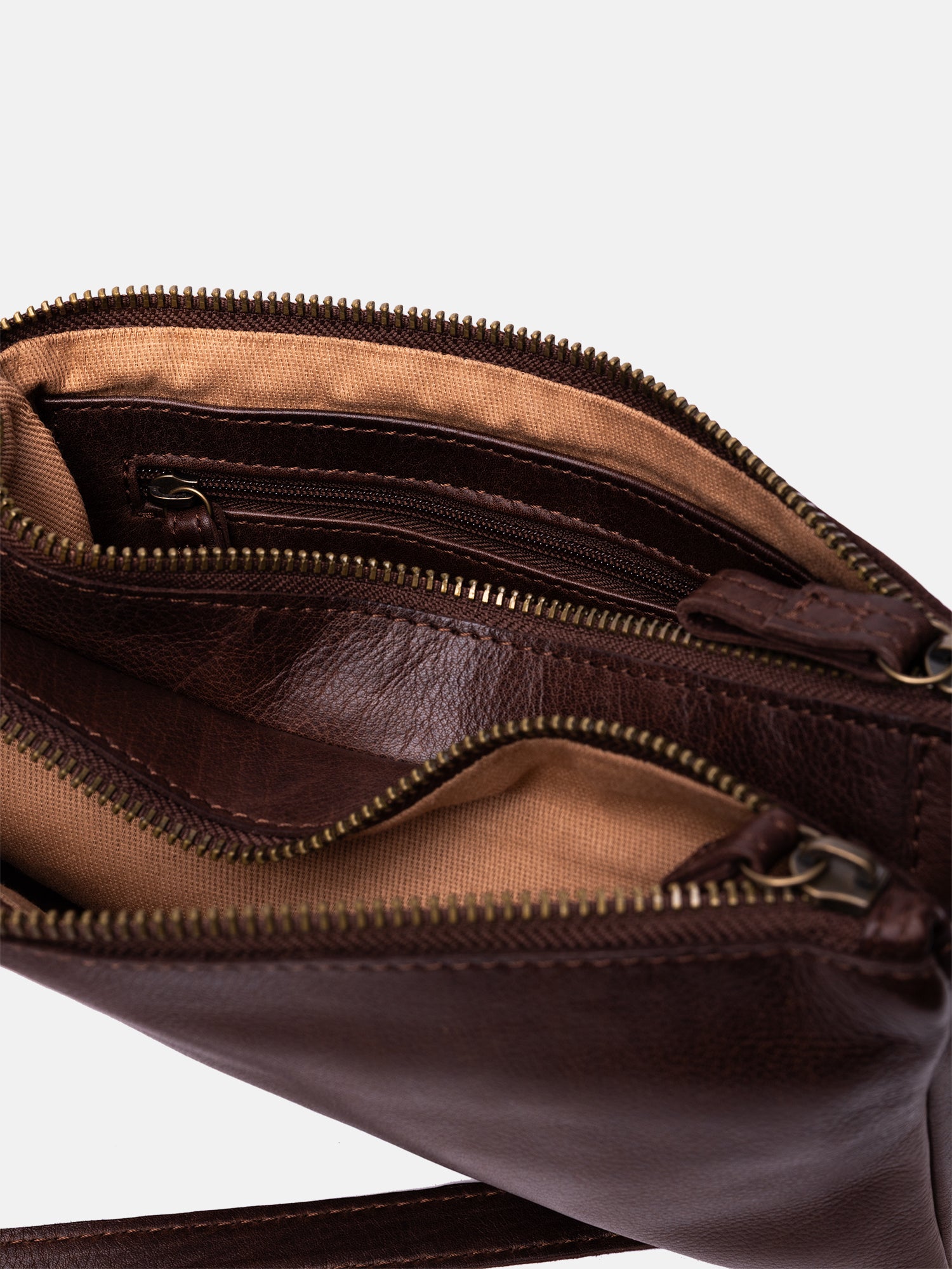RE:DESIGNED Oslo Urban Umhängetasche Woodsmoke Vollleder