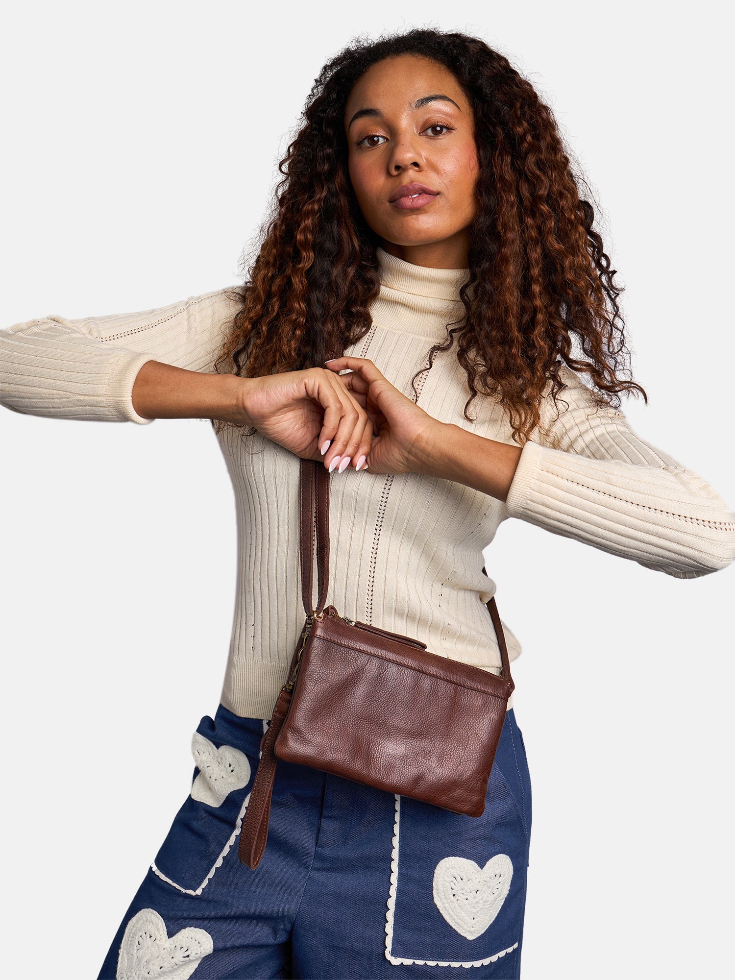 RE:DESIGNED Ola Clutch Woodsmoke Vollleder