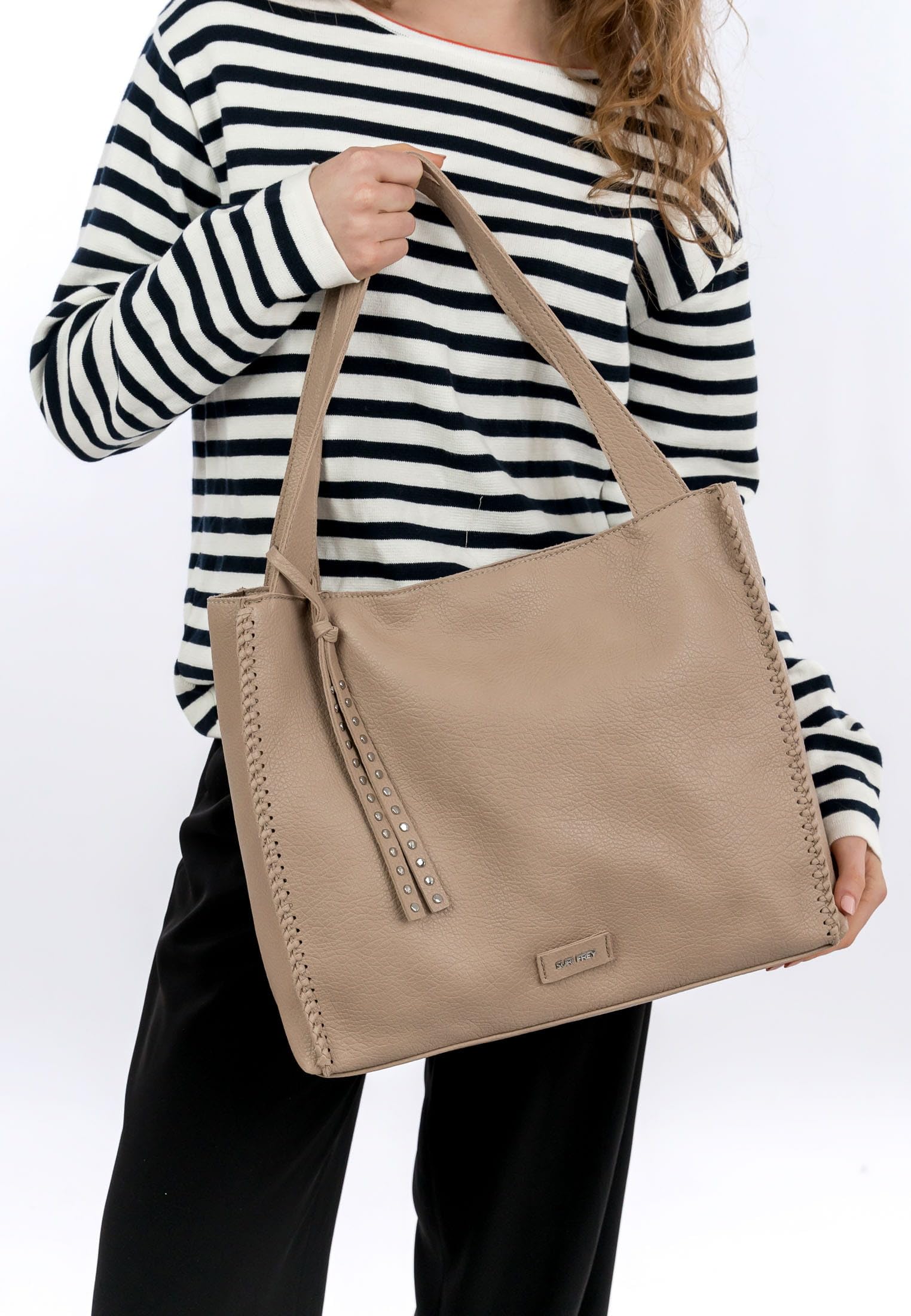 SURI FREY Franzy Cityshopper M Sand A4