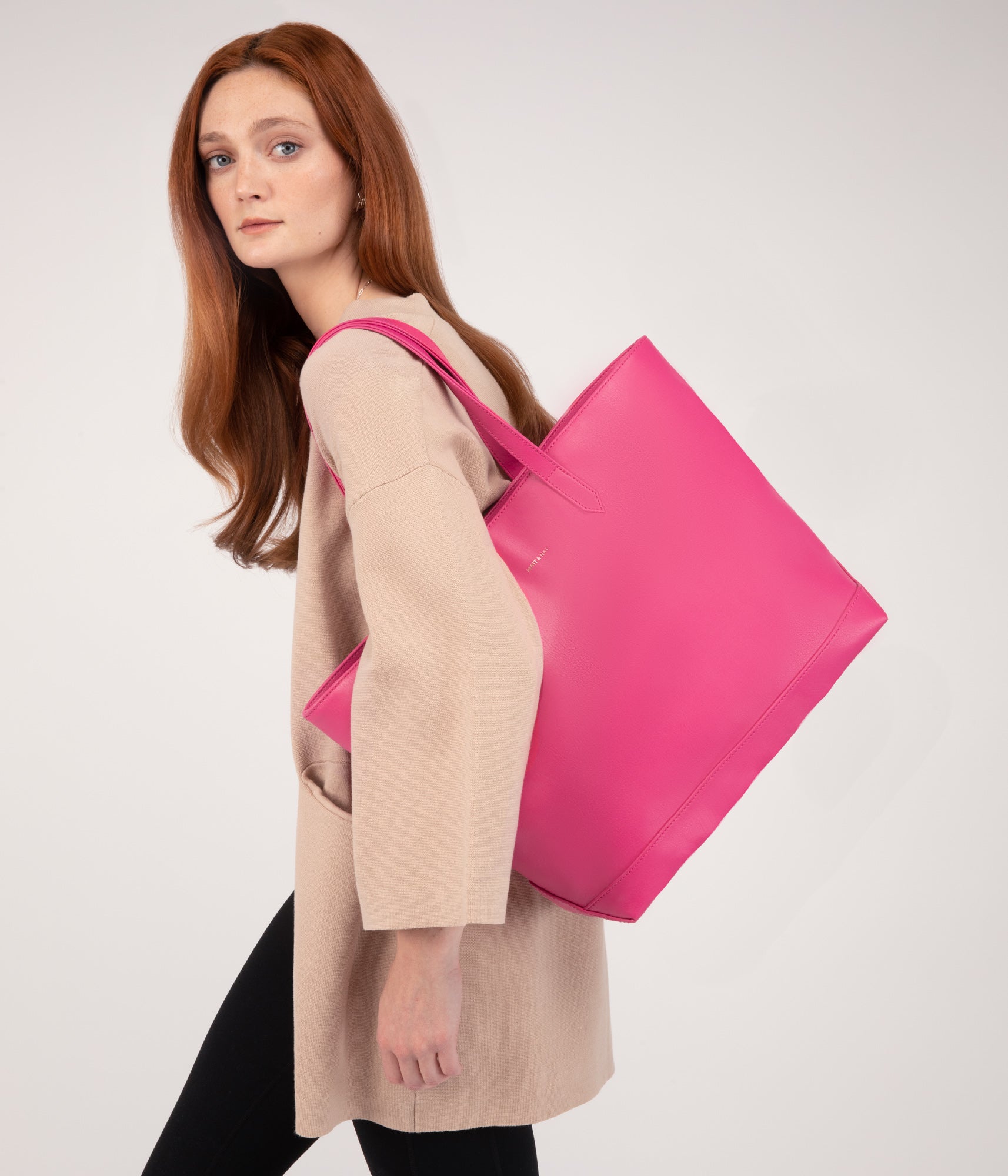 Matt & Nat Schlepp Shopper Schwarz recycelt