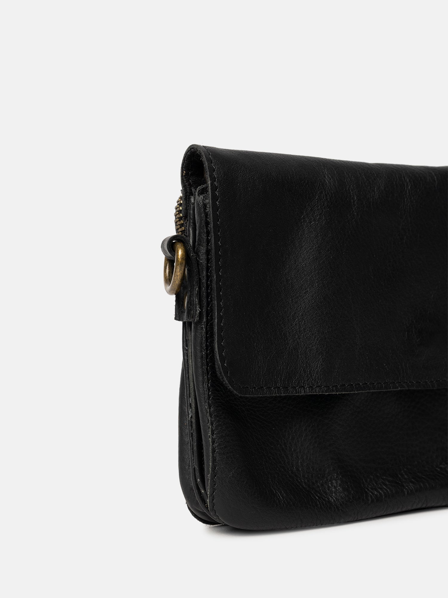 RE:DESIGNED Acile Urban 5137 Clutch Schwarz Vollleder