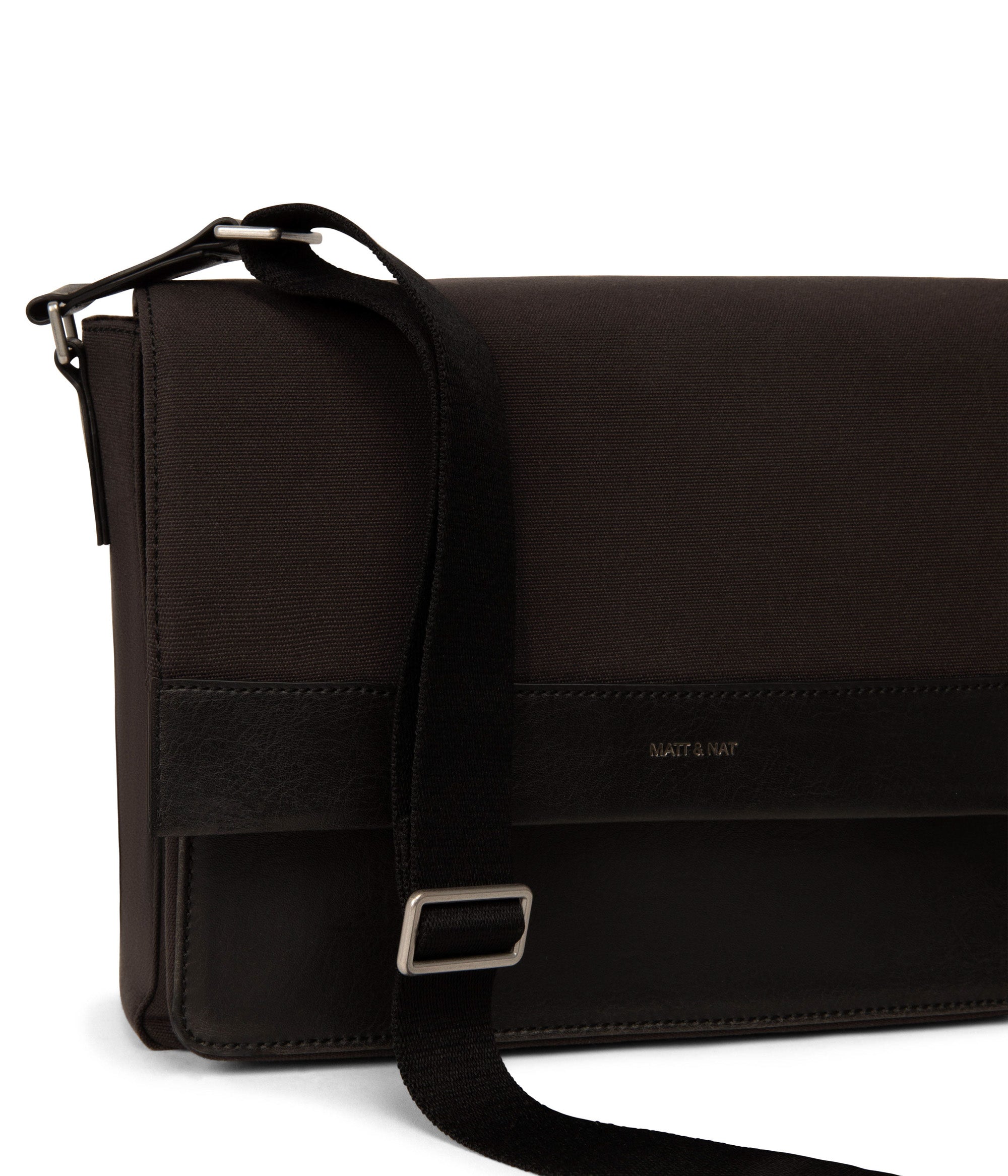 Matt & Nat Canvas Anton Messenger Tasche Schwarz