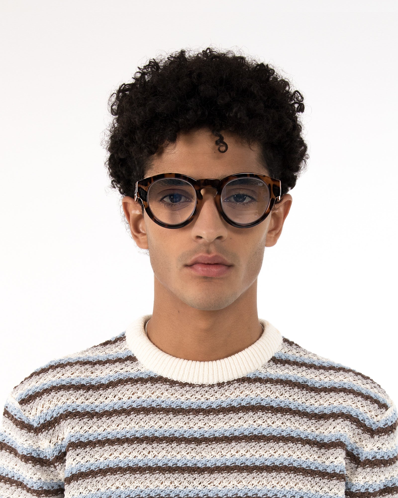 Matt & Nat Yan-3 Lesebrille Rund Schwarz 2,0