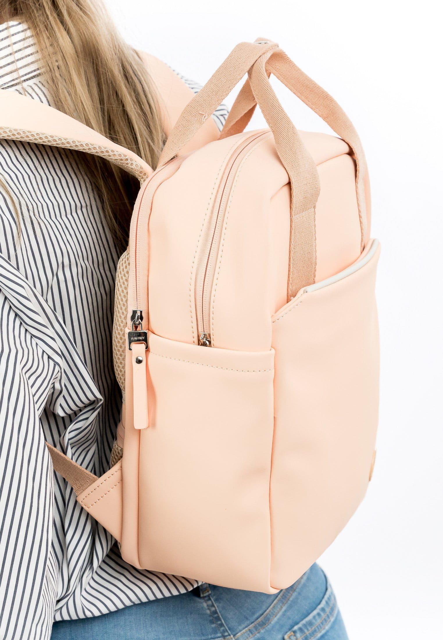 SURI FREY Besty Backpack Rucksack Apricot Laptopfach