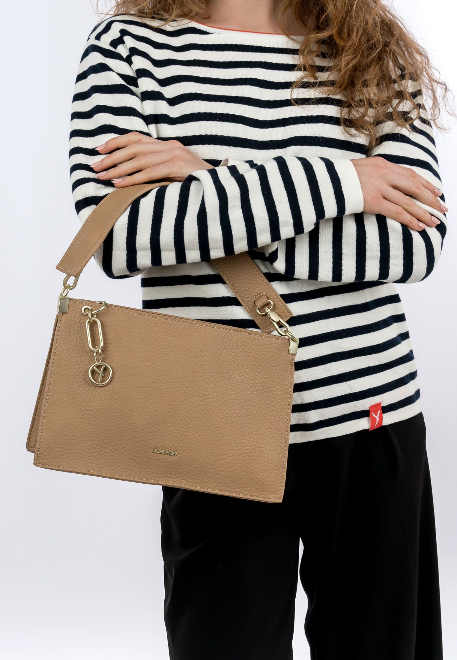 SURI FREY Gwenny Shoulder Bag Schultertasche Sand