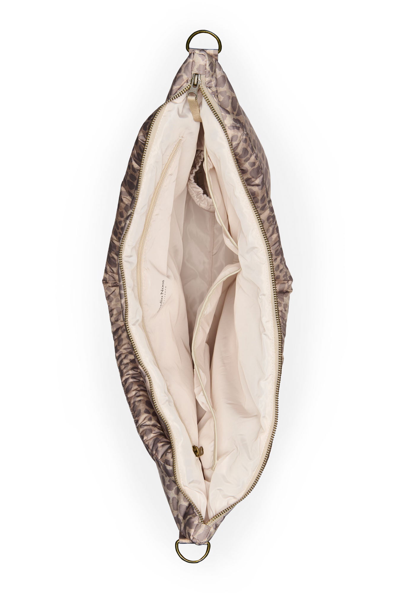 Studio Noos Puffy Diaper Bag Wickeltasche Beige Leopard Wickeln
