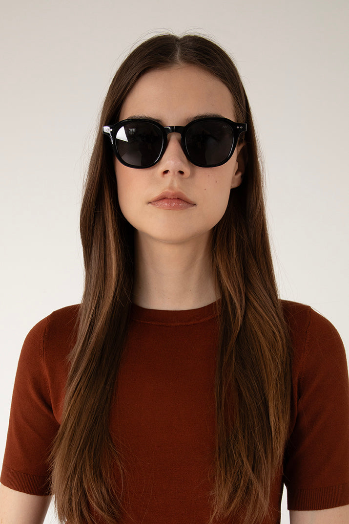 Matt & Nat Nika Round Sonnenbrille Black faltbar