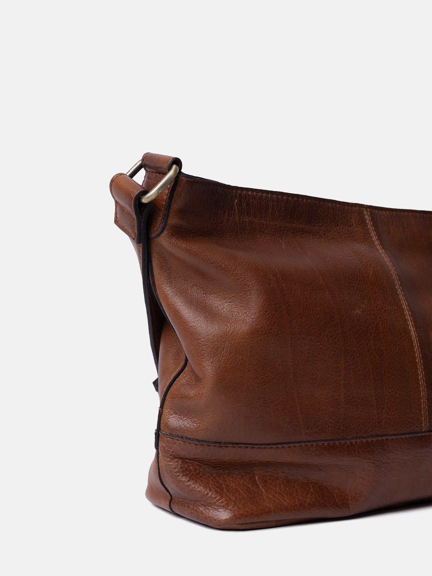RE:DESIGNED Svea Small Umhängetasche Walnut