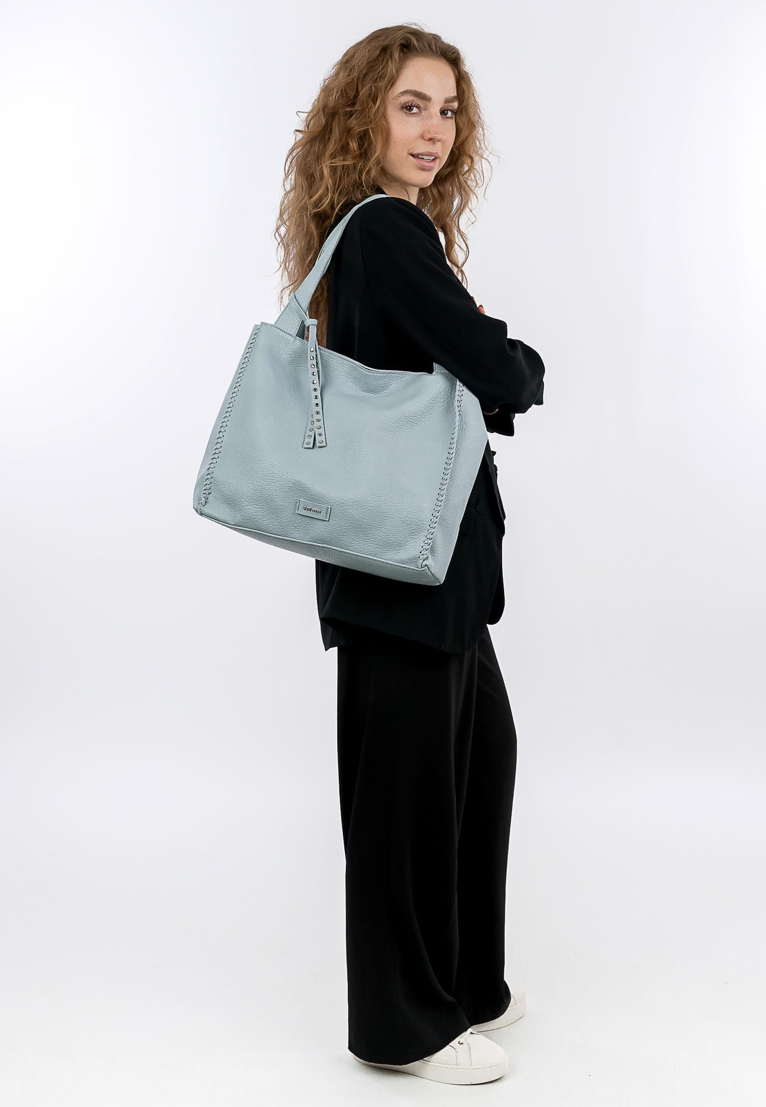 SURI FREY Franzy Cityshopper M Schultertasche Crystal Blue
