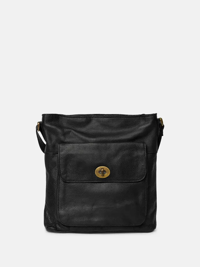 RE:DESIGNED Kay Urban Umhängetasche Schwarz Vollleder