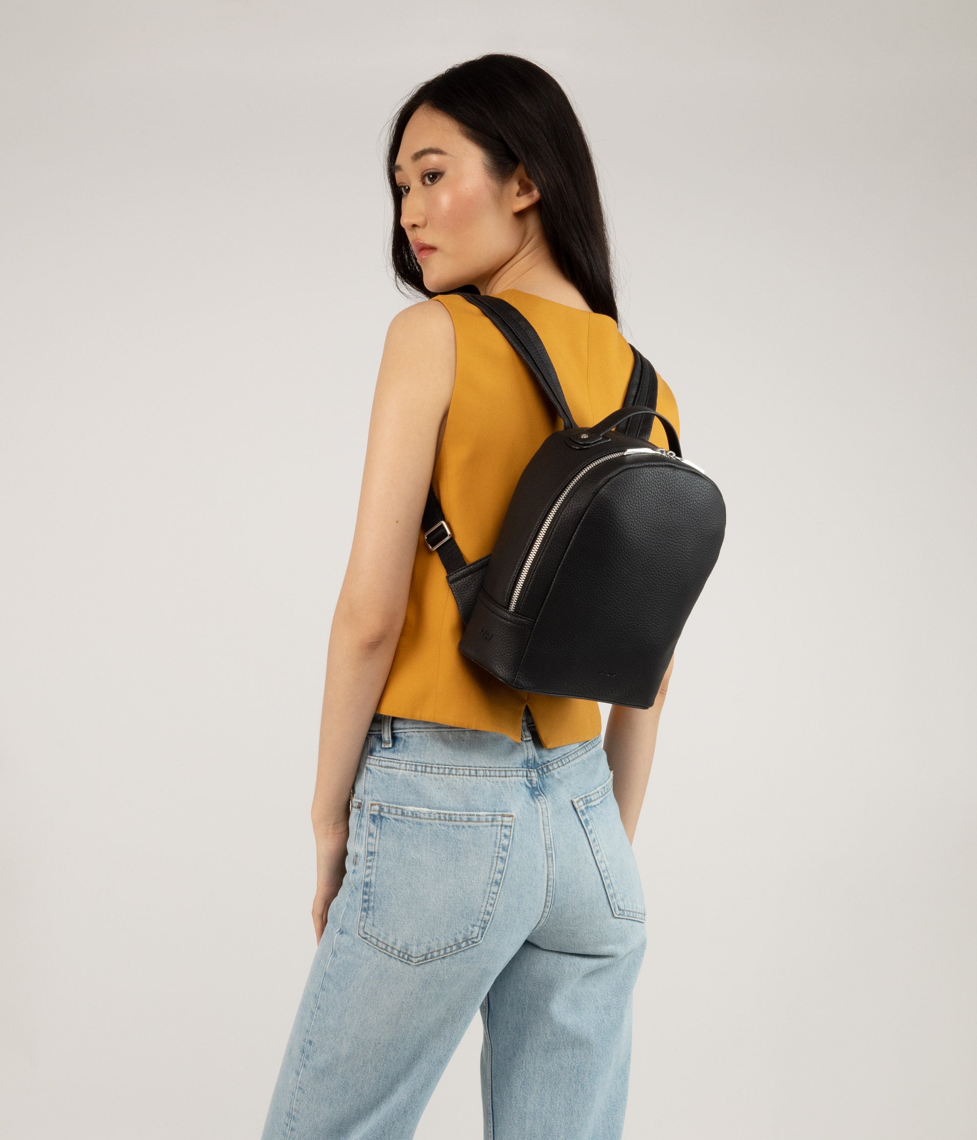 Matt & Nat Olly Rucksack Purity Schwarz Klein