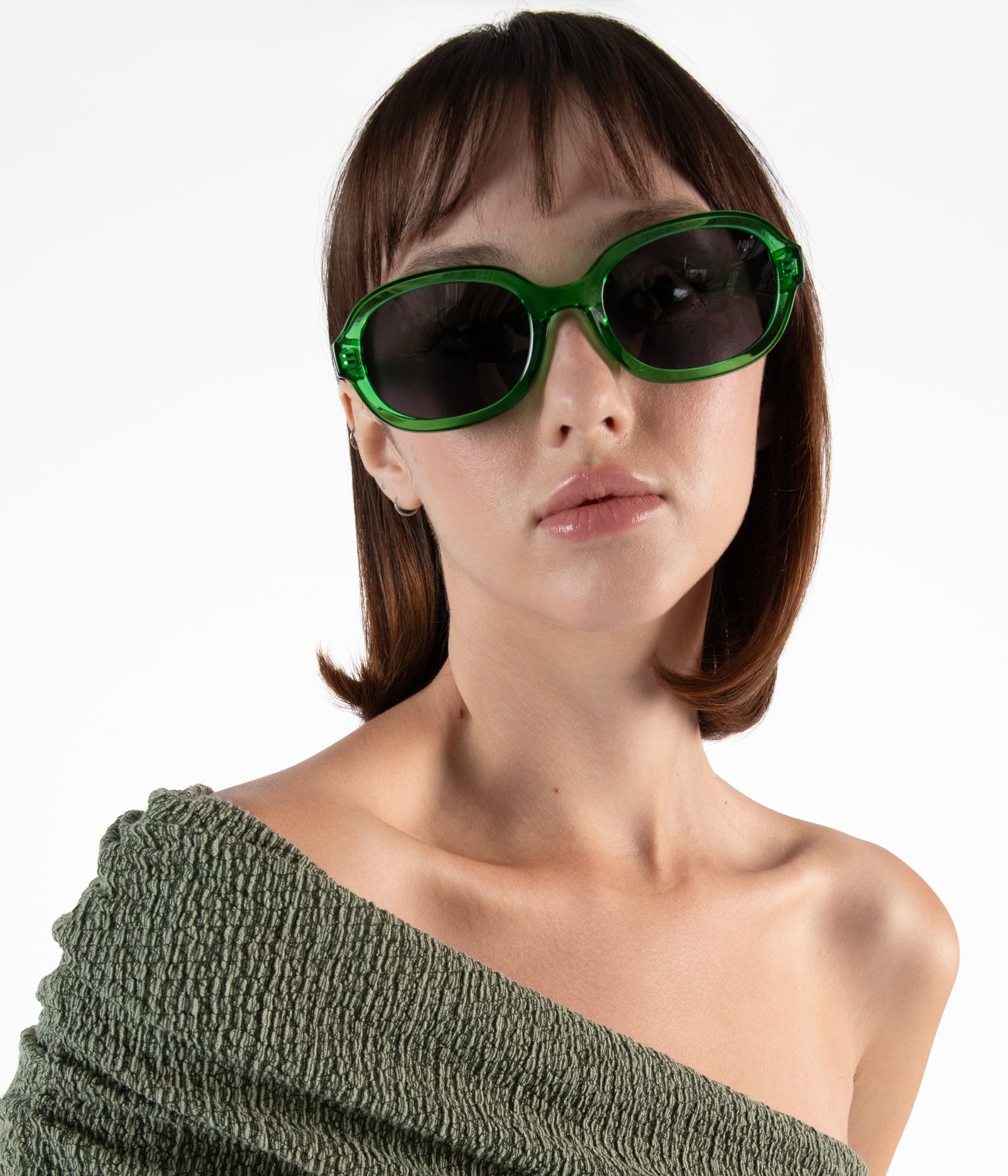 Matt & Nat Aara Sonnenbrille schwarz recycelt