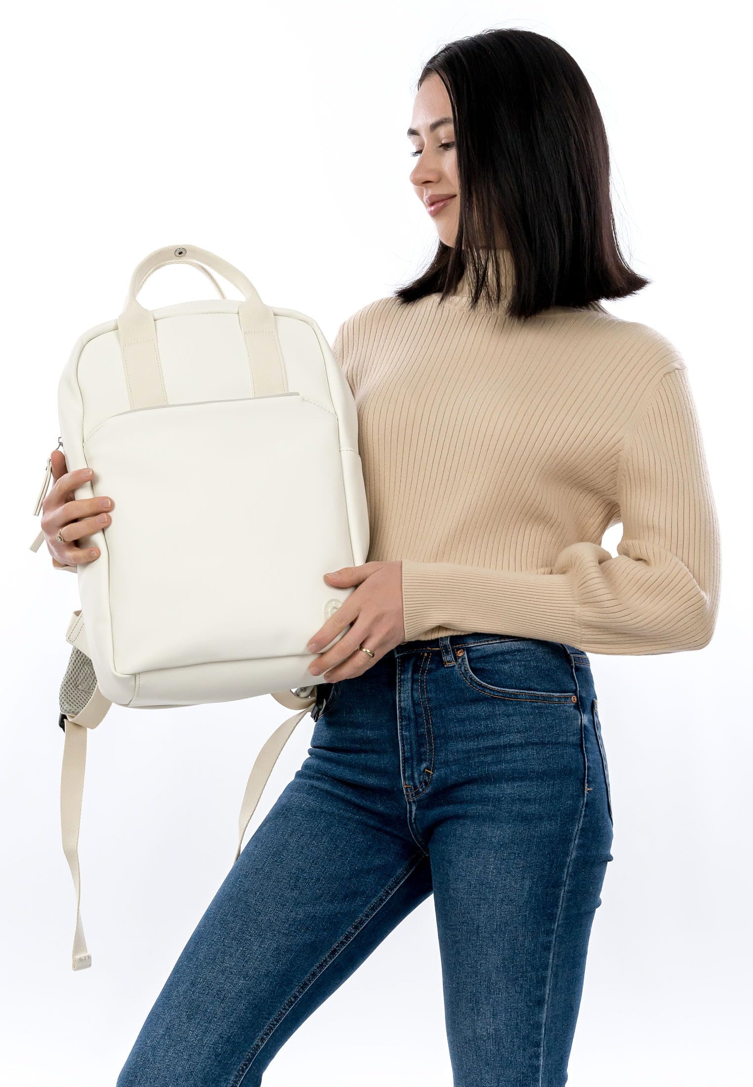 SURI FREY Besty Backpack Rucksack Weiss Laptopfach