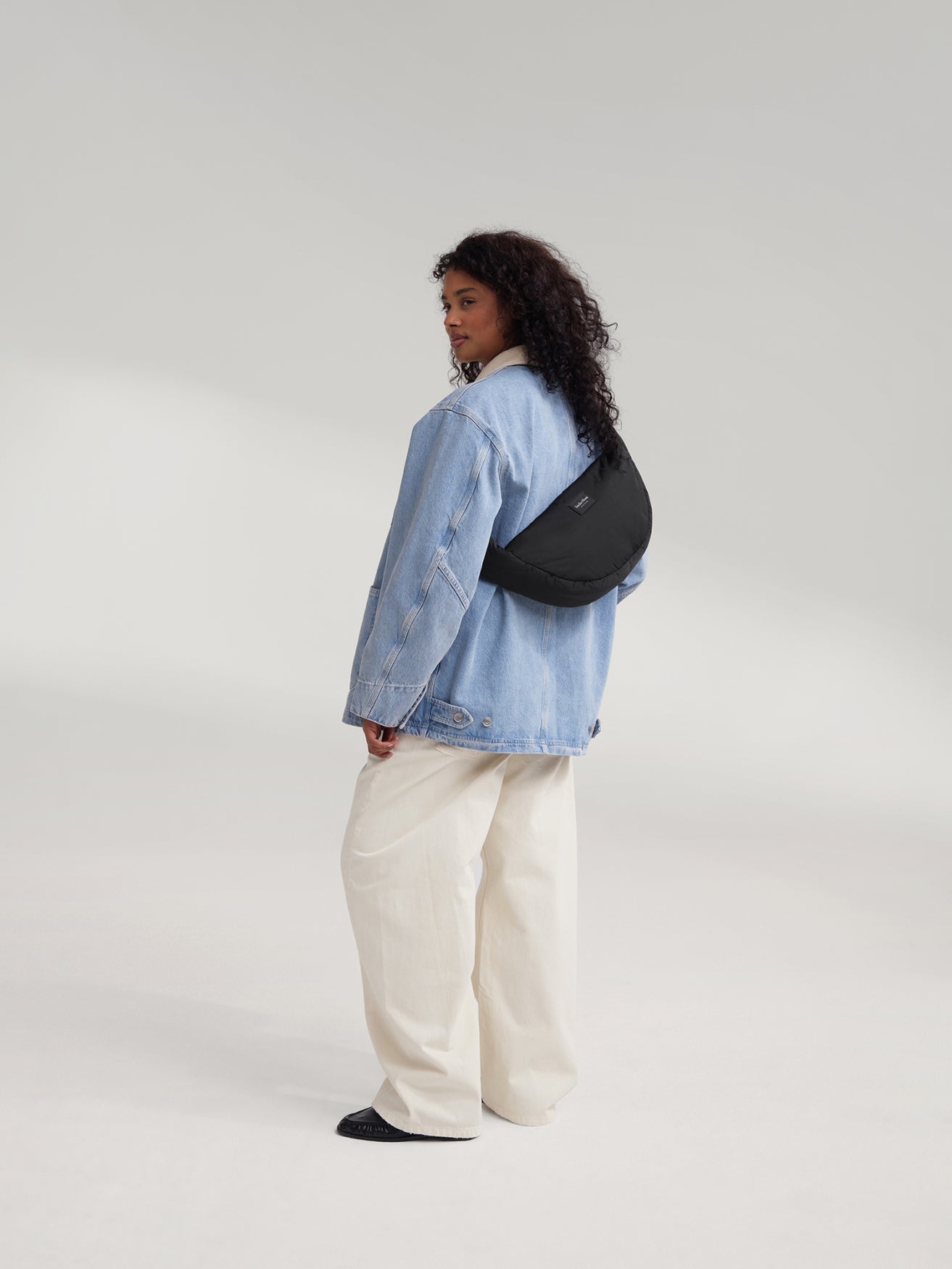 Studio Noos Puffy Mini Cross Body Umhängetasche Schwarz