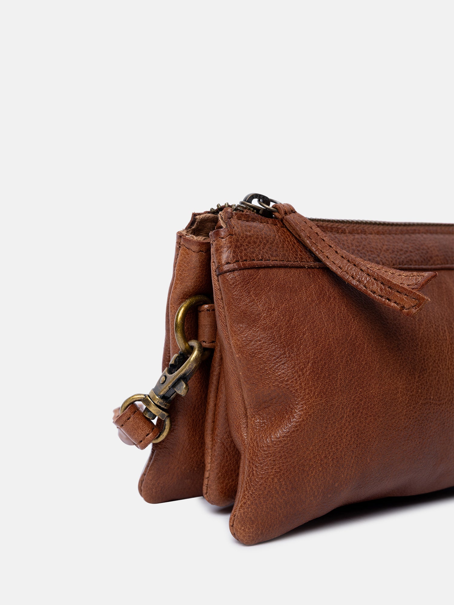 RE:DESIGNED Lisa Urban Clutch Walnut Leder