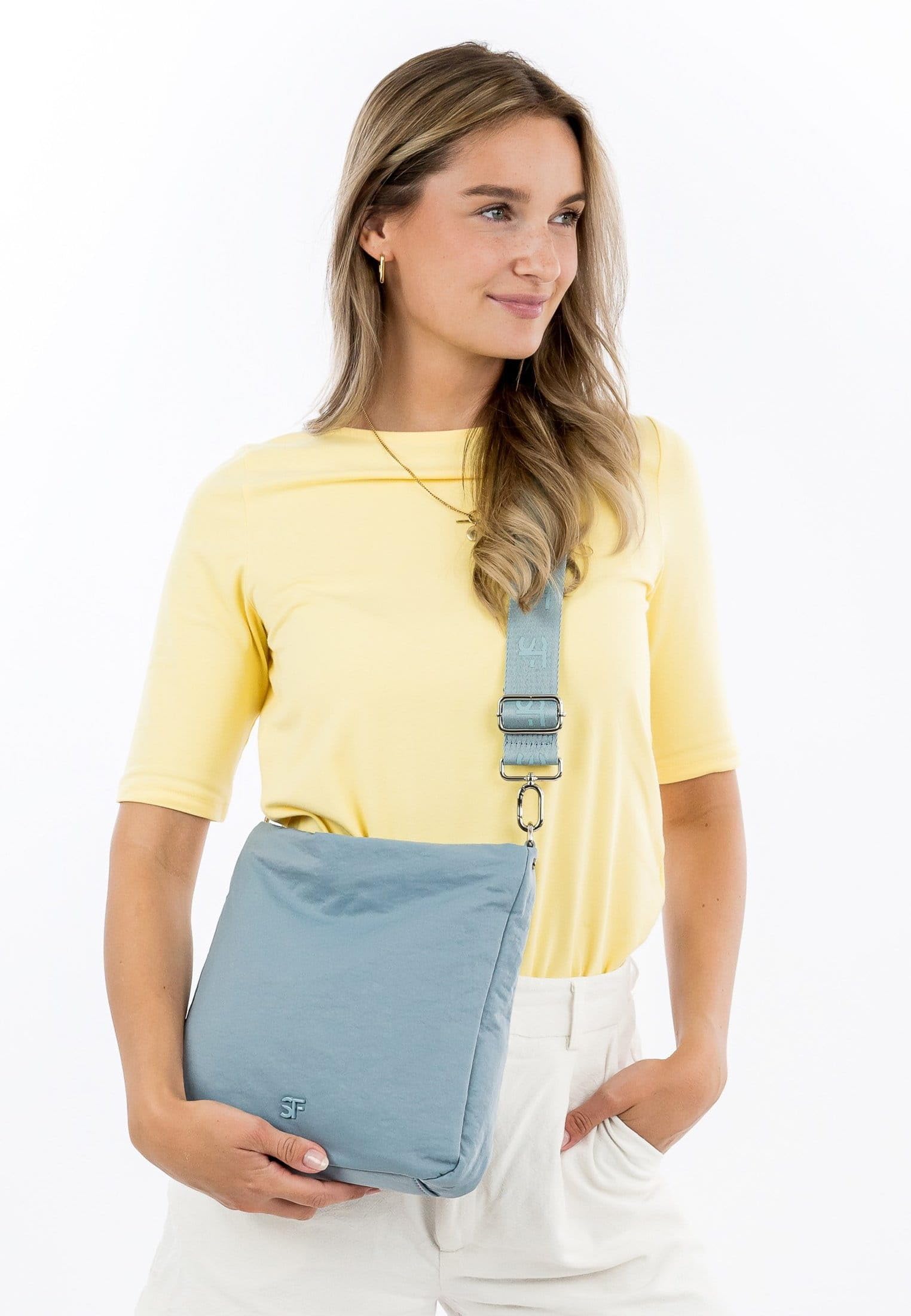 SURI FREY Abby Crossover Bag Umhängetasche Denim hellblau