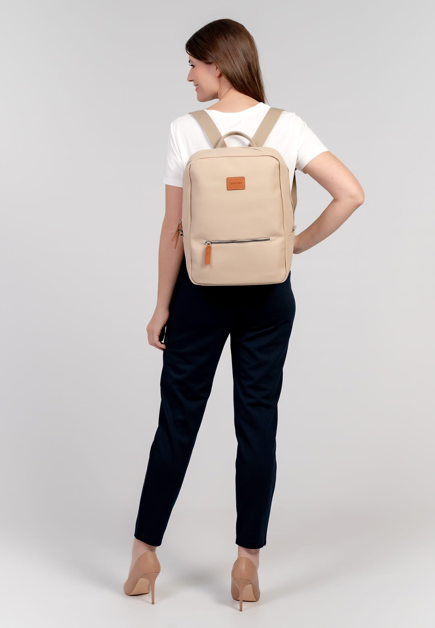 SURI FREY Milly Rucksack Sand Laptopfach 28 cm